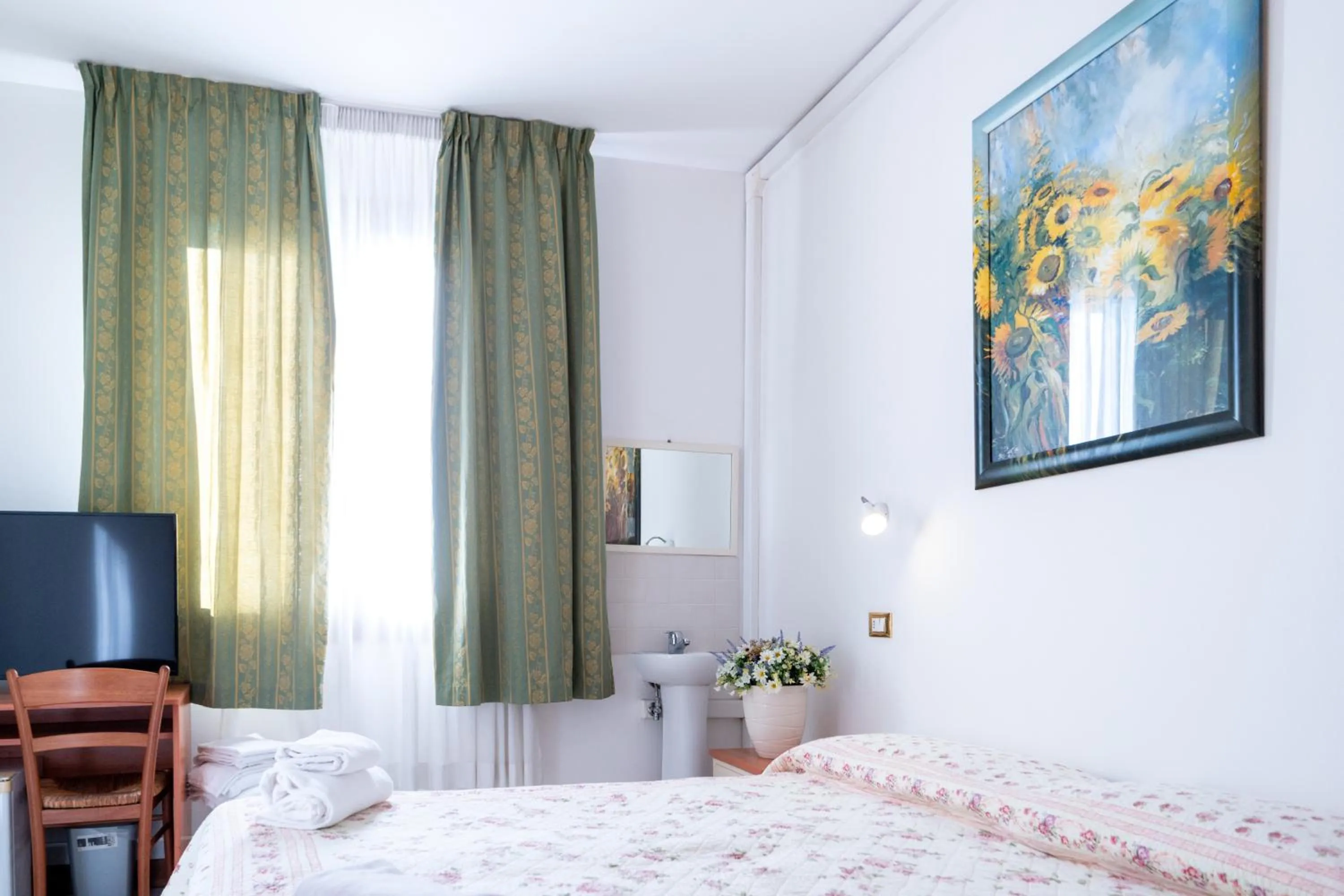 Bed in Hotel New Aurora Venice