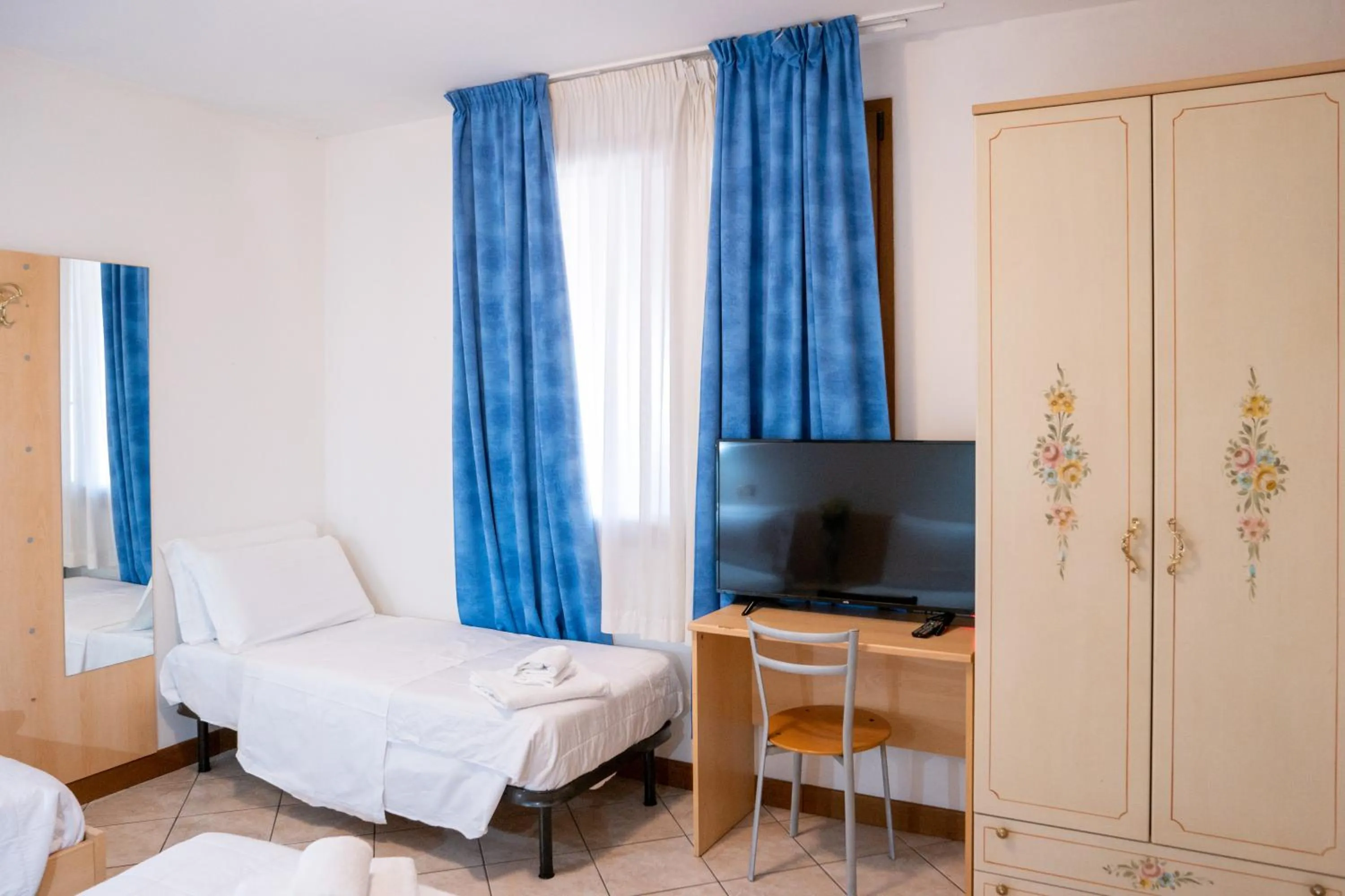 Bed in Hotel New Aurora Venice