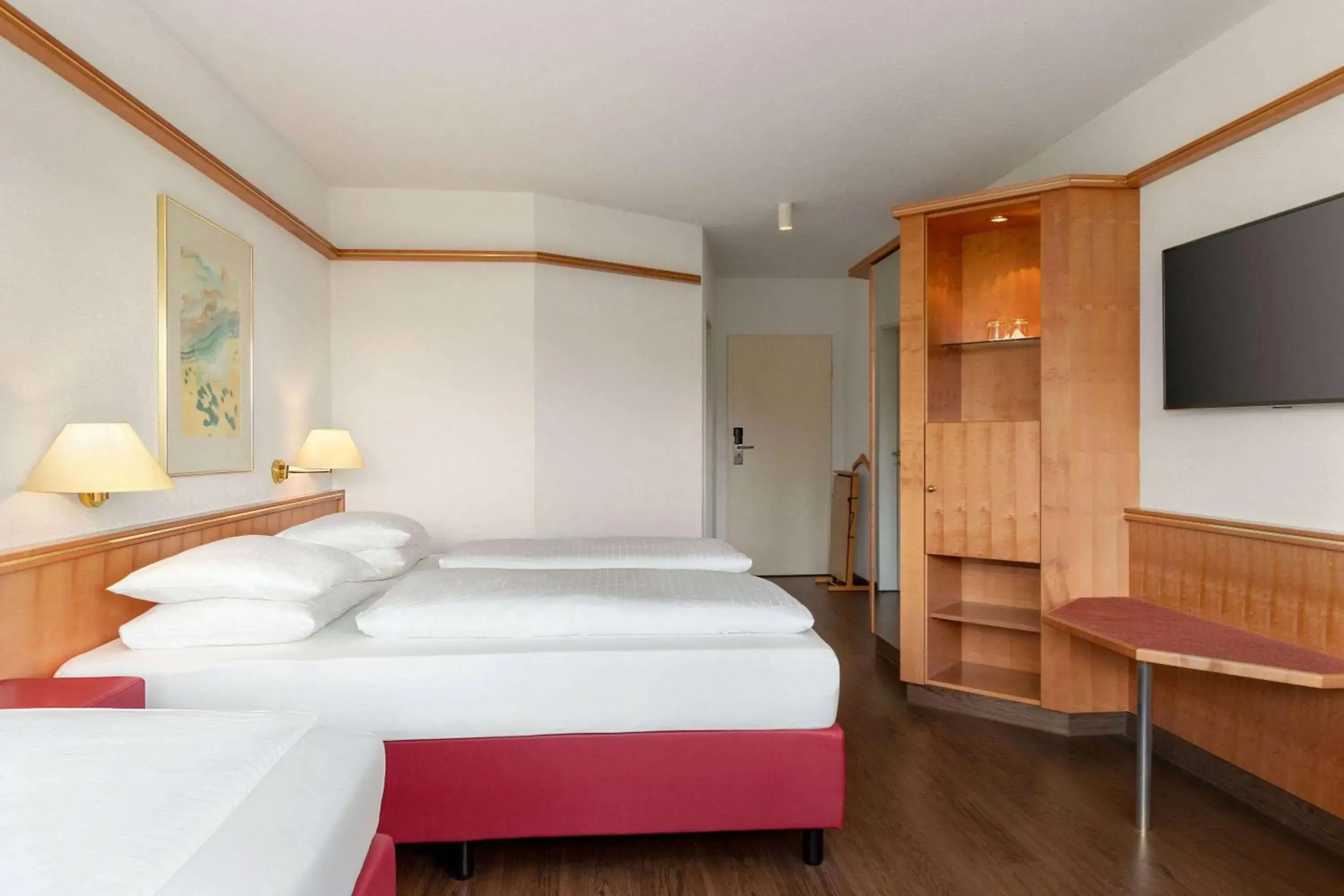 Photo of the whole room, Bed in Amedia Weiden, Trademark Collection by Wyndham Photo of the whole room, Bed in Amedia Weiden, Trademark Collection by Wyndham