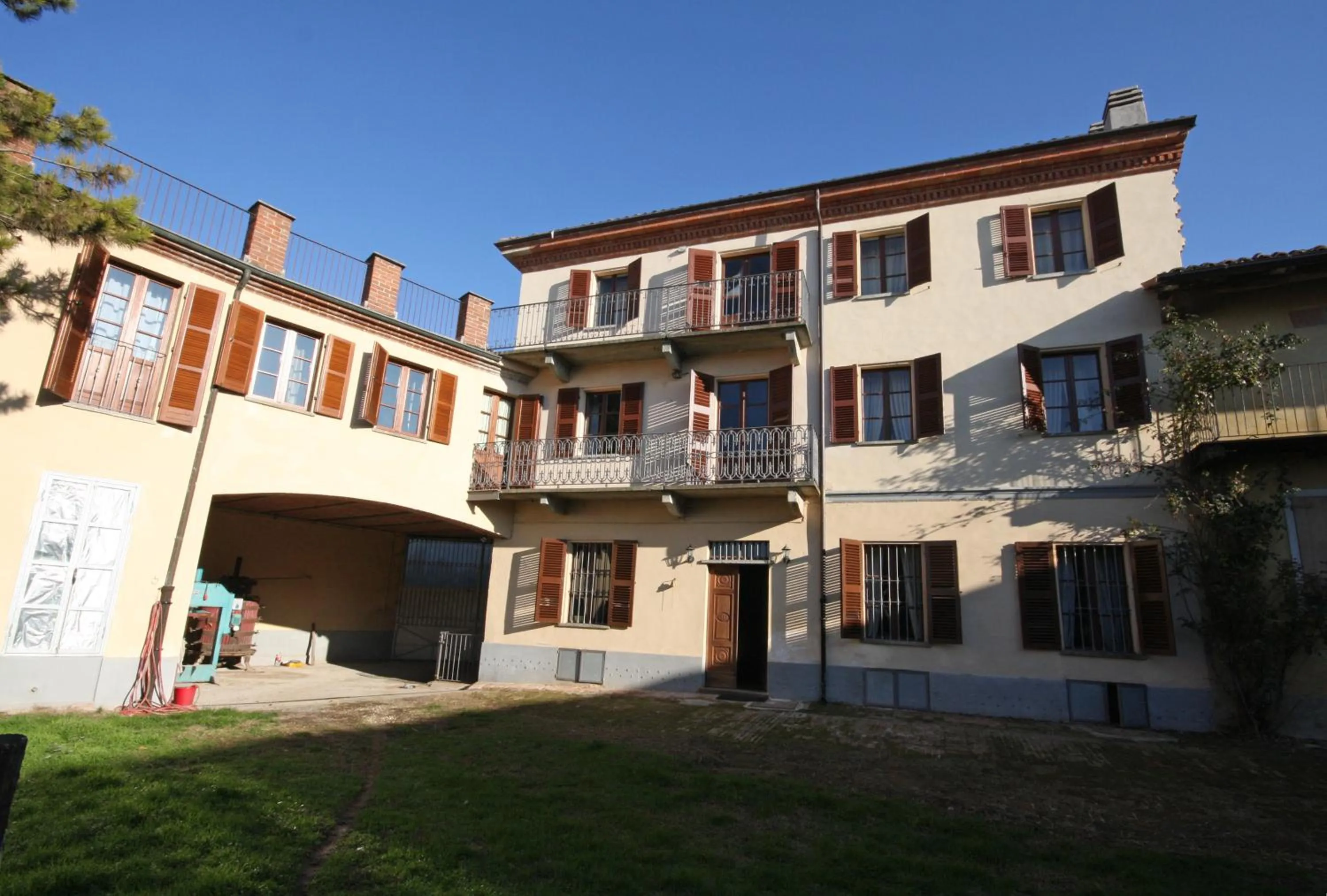 Facade/entrance in Relais San Desiderio