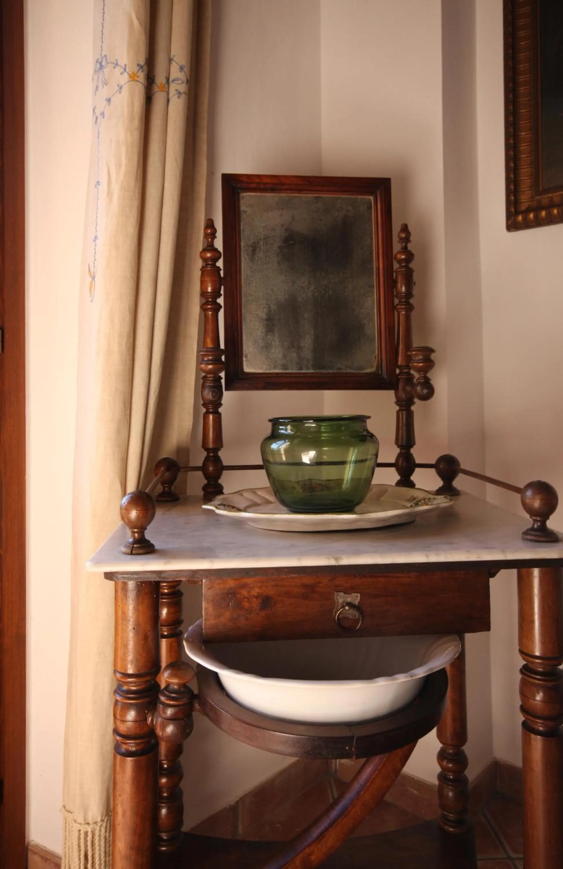 Decorative detail in Relais San Desiderio