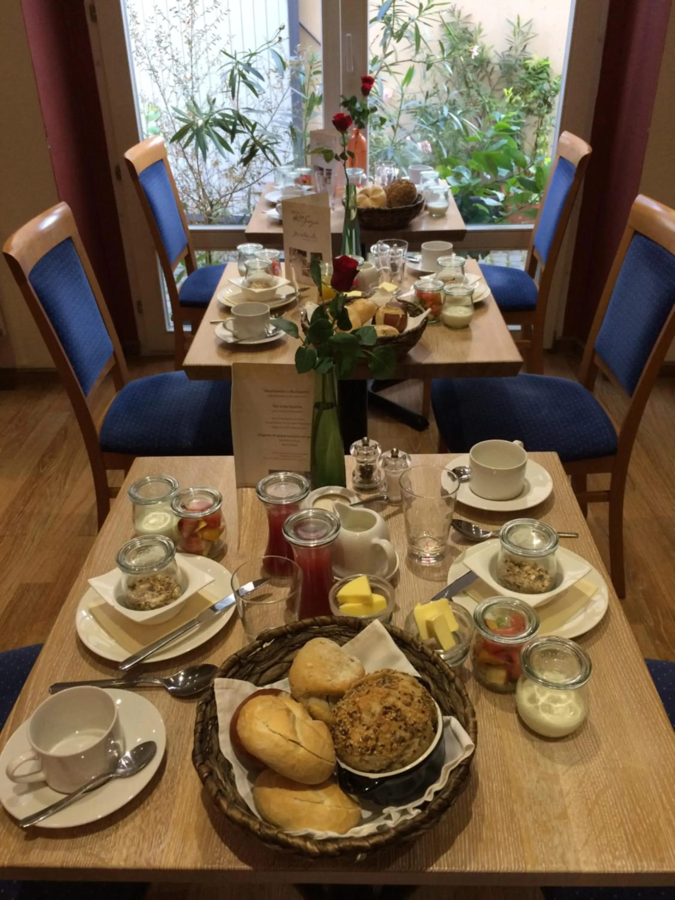 Food and drinks in Hotel Alt Speyer