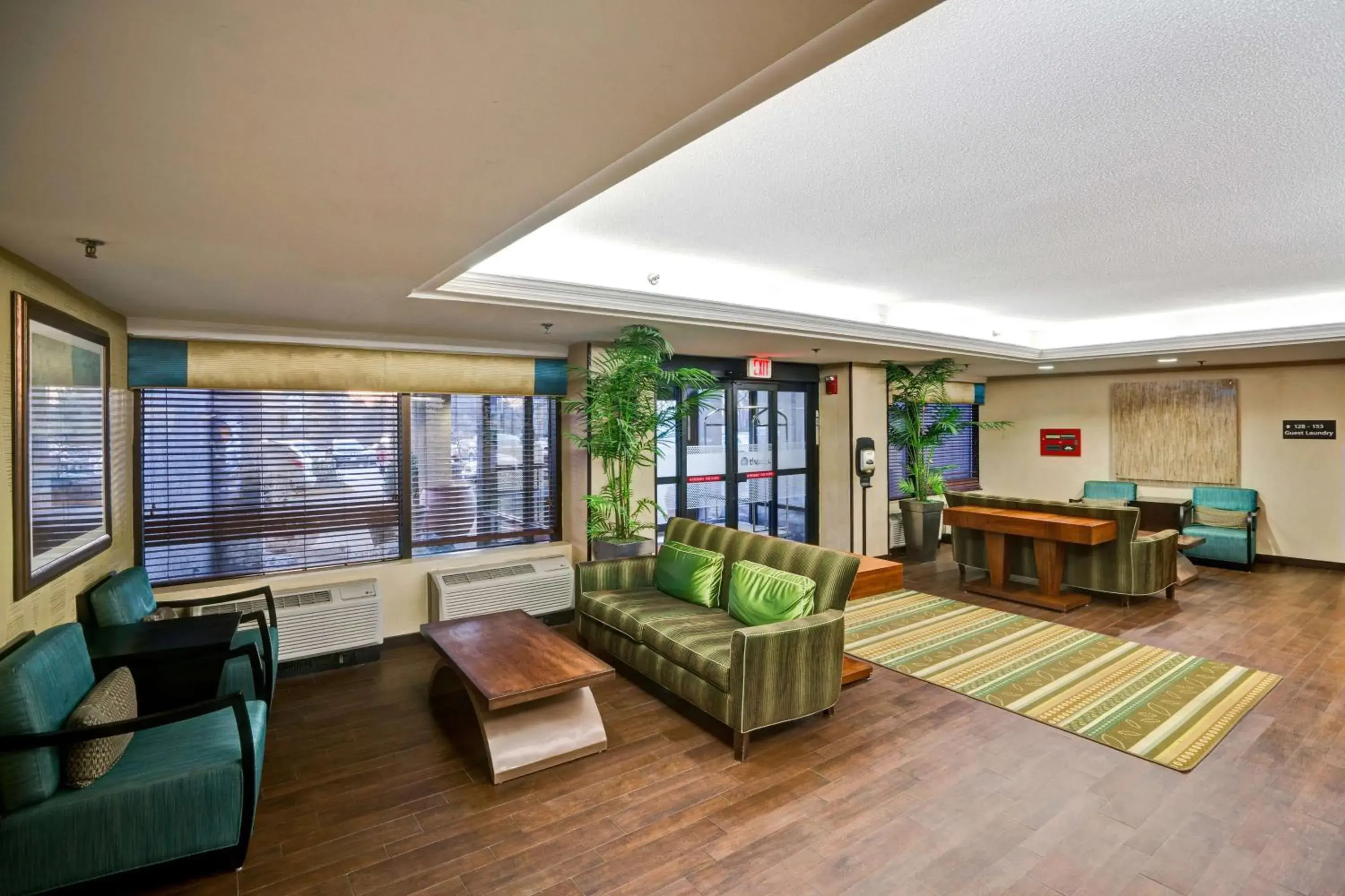 Lobby or reception in Hampton Inn by Hilton Milford Lobby or reception in Hampton Inn by Hilton Milford