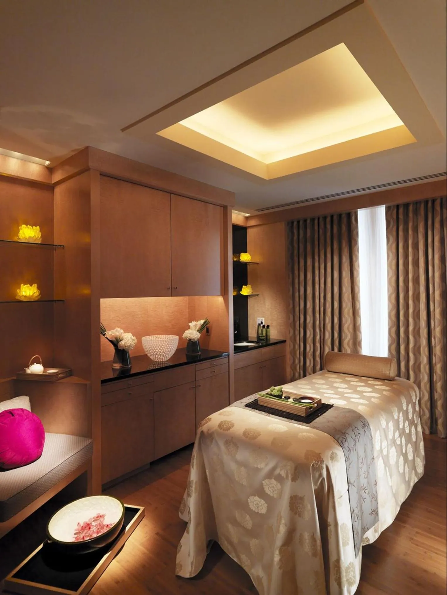 Spa and wellness centre/facilities, Bed in Mandarin Oriental, Boston