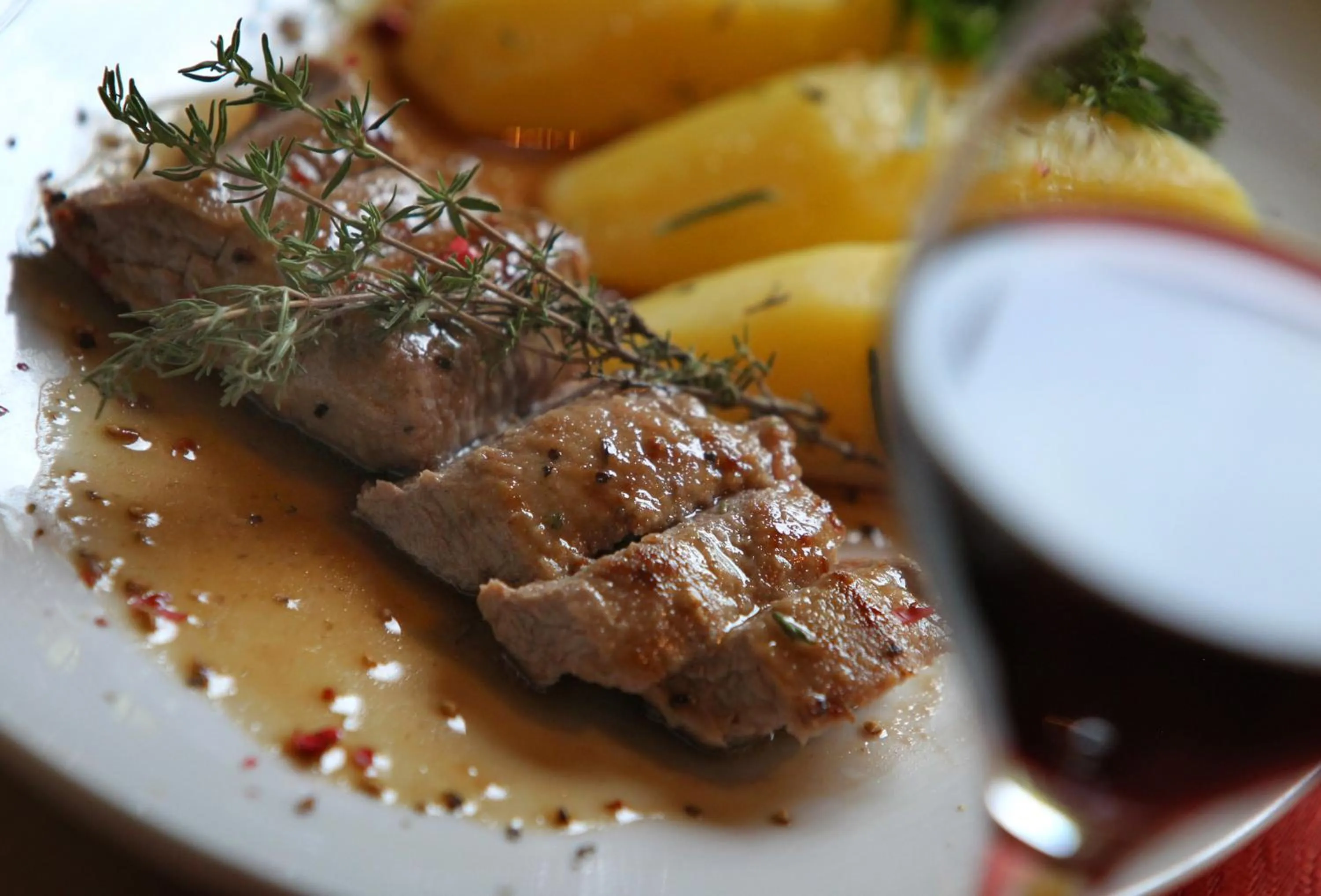 Restaurant/places to eat in Hotel & Gasthof Zur Linde