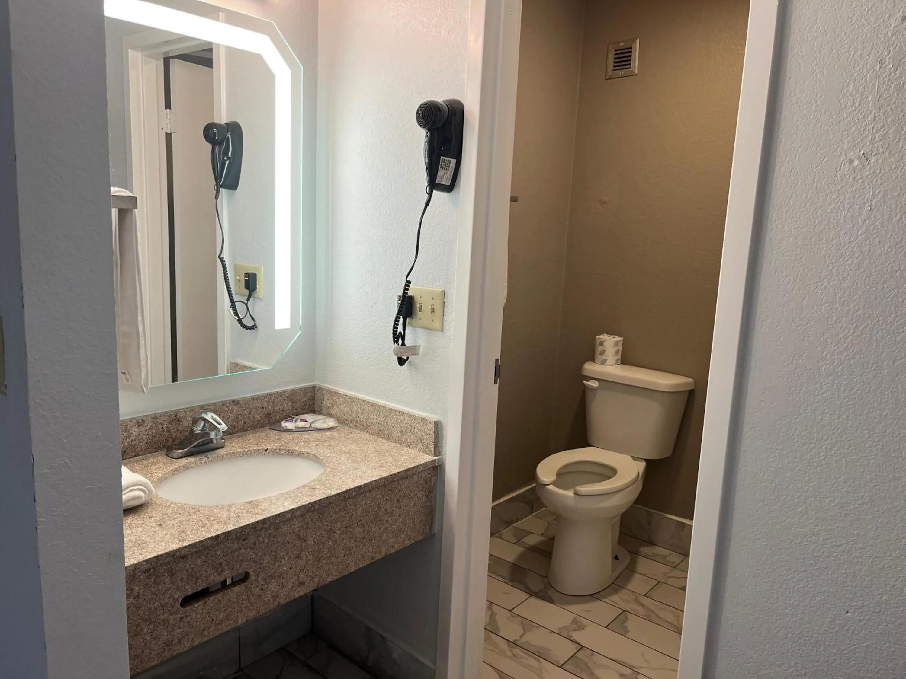 Studio 6 Suites Norcross, GA