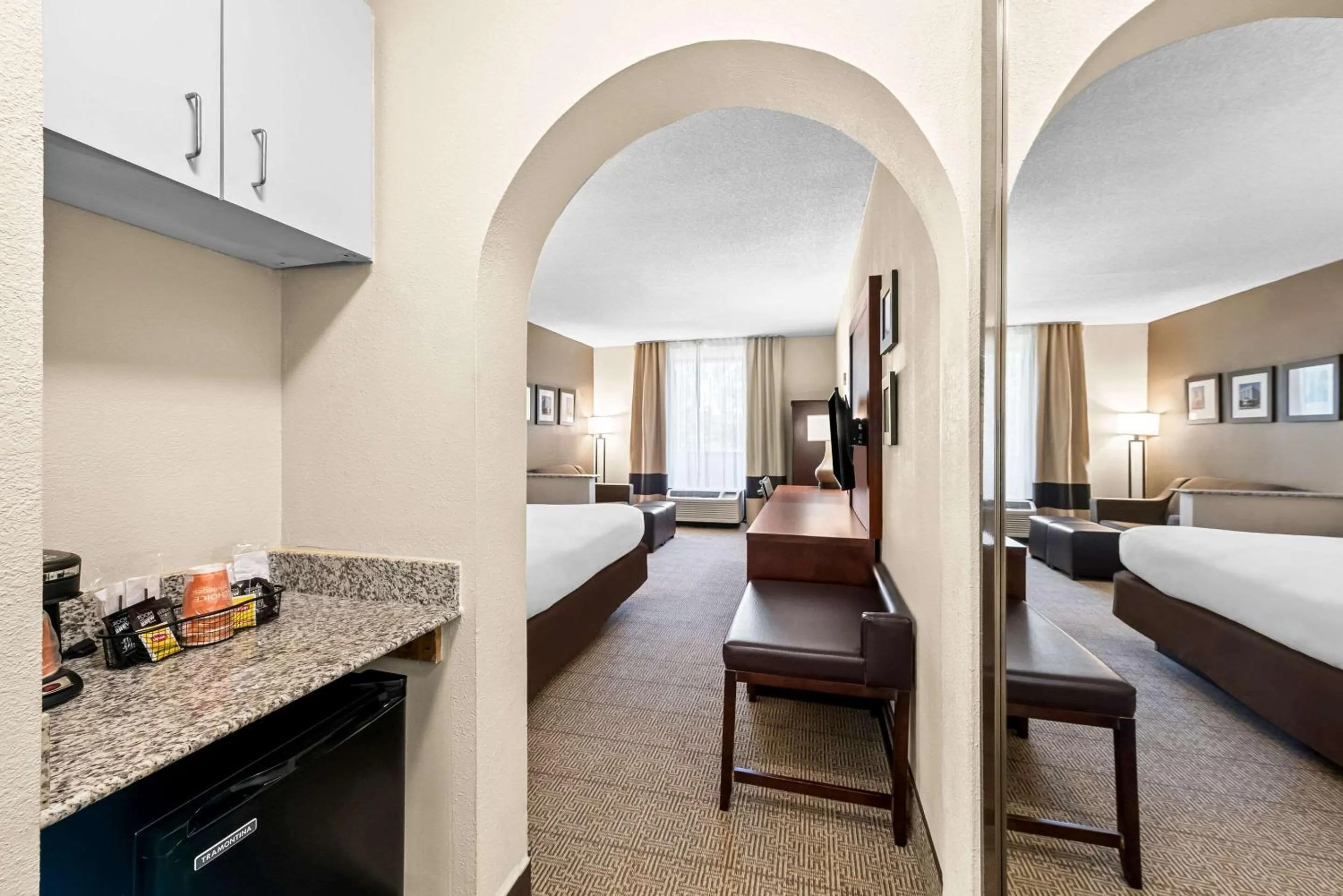 Bedroom, Bed in Comfort Inn & Suites Durham near Duke University