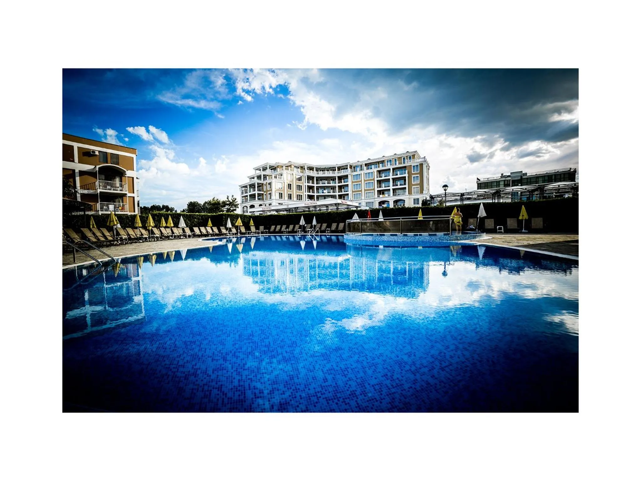 Swimming pool in Hotel Golden Dune