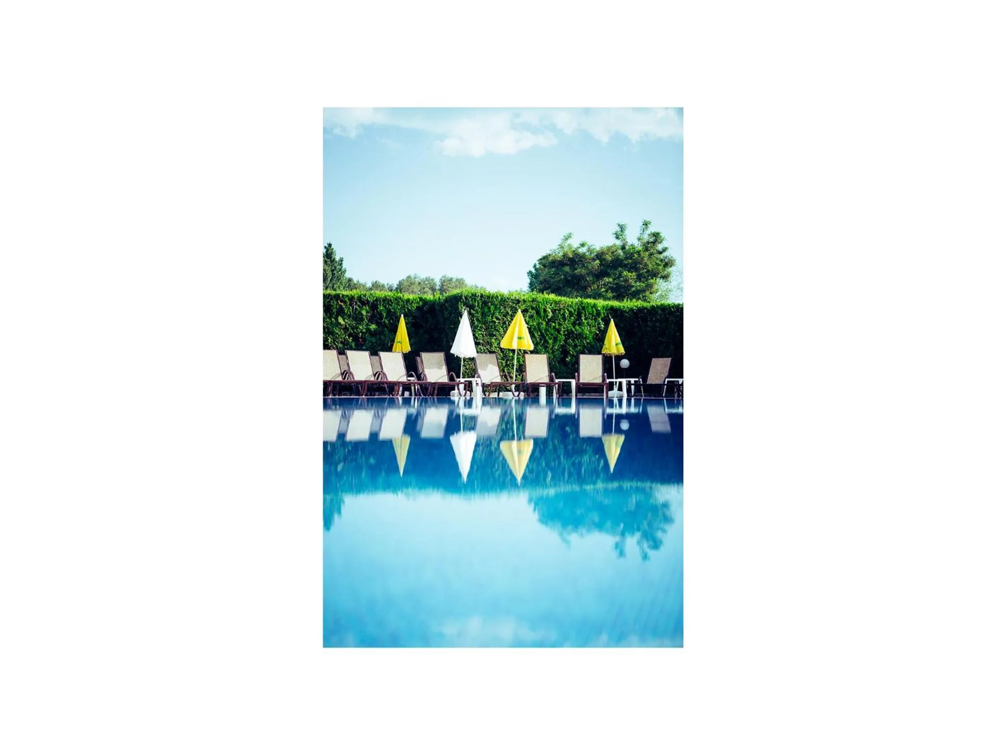Swimming pool in Hotel Golden Dune
