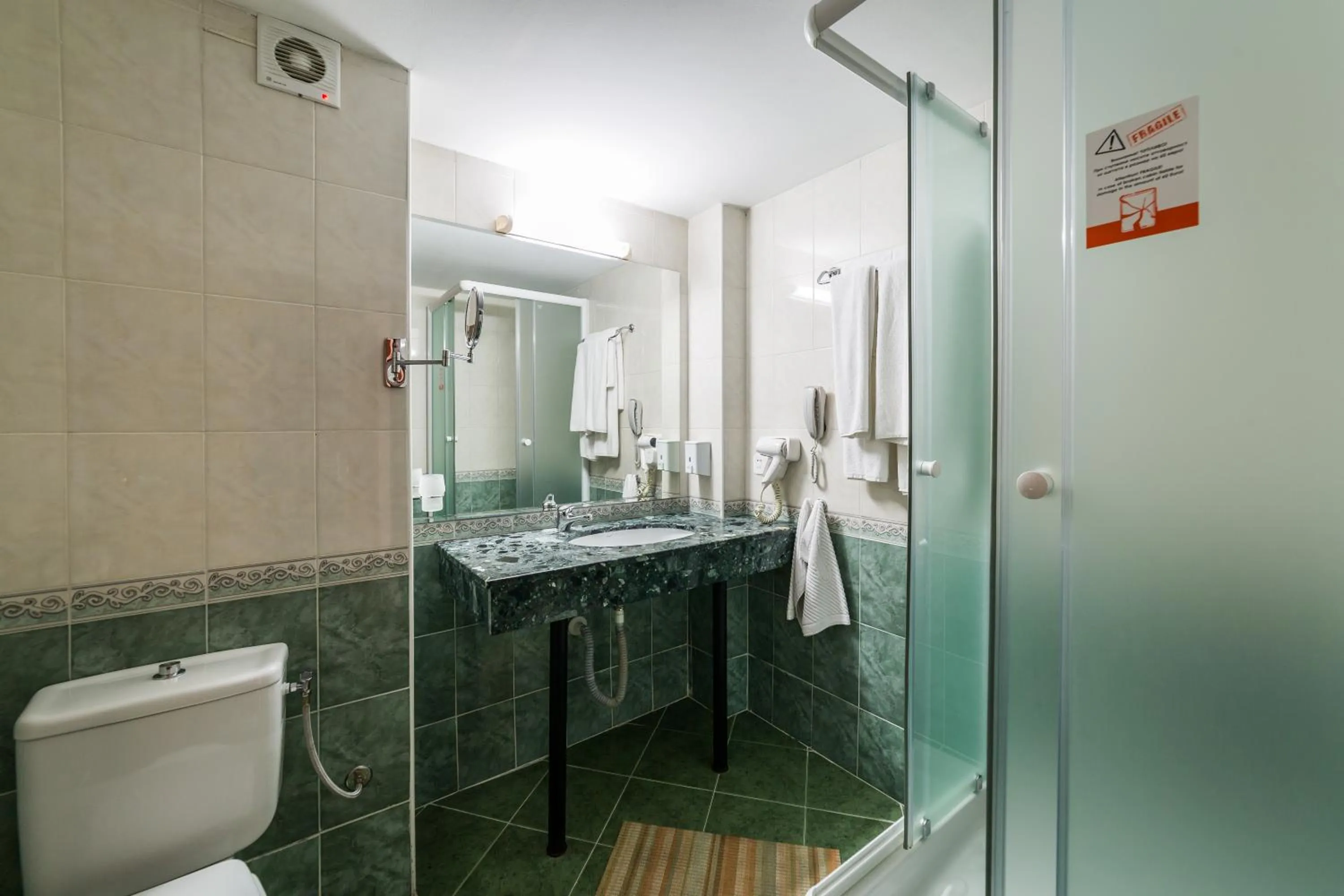 Toilet in Hotel Golden Dune