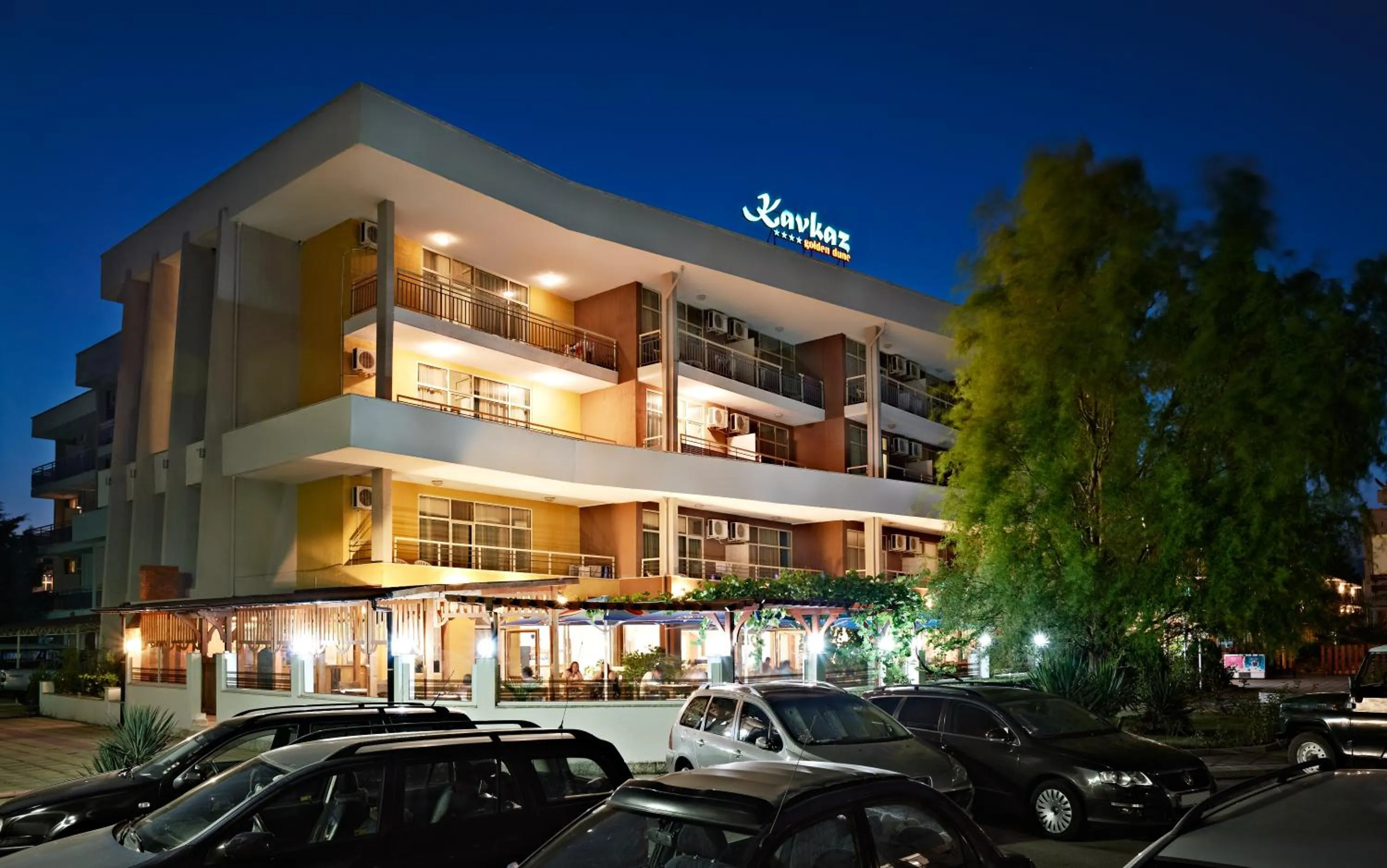 Property building in Hotel Golden Dune