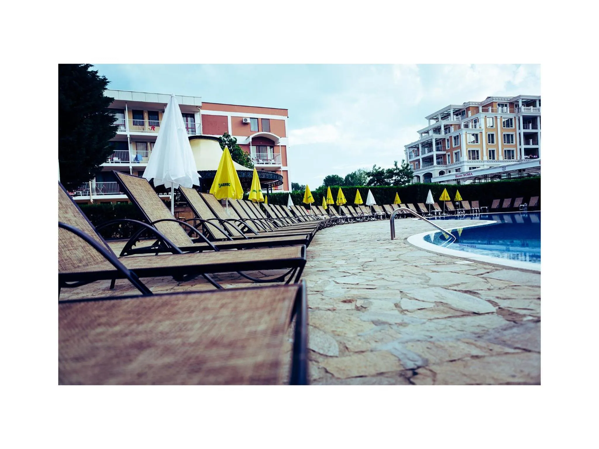 Swimming pool in Hotel Golden Dune