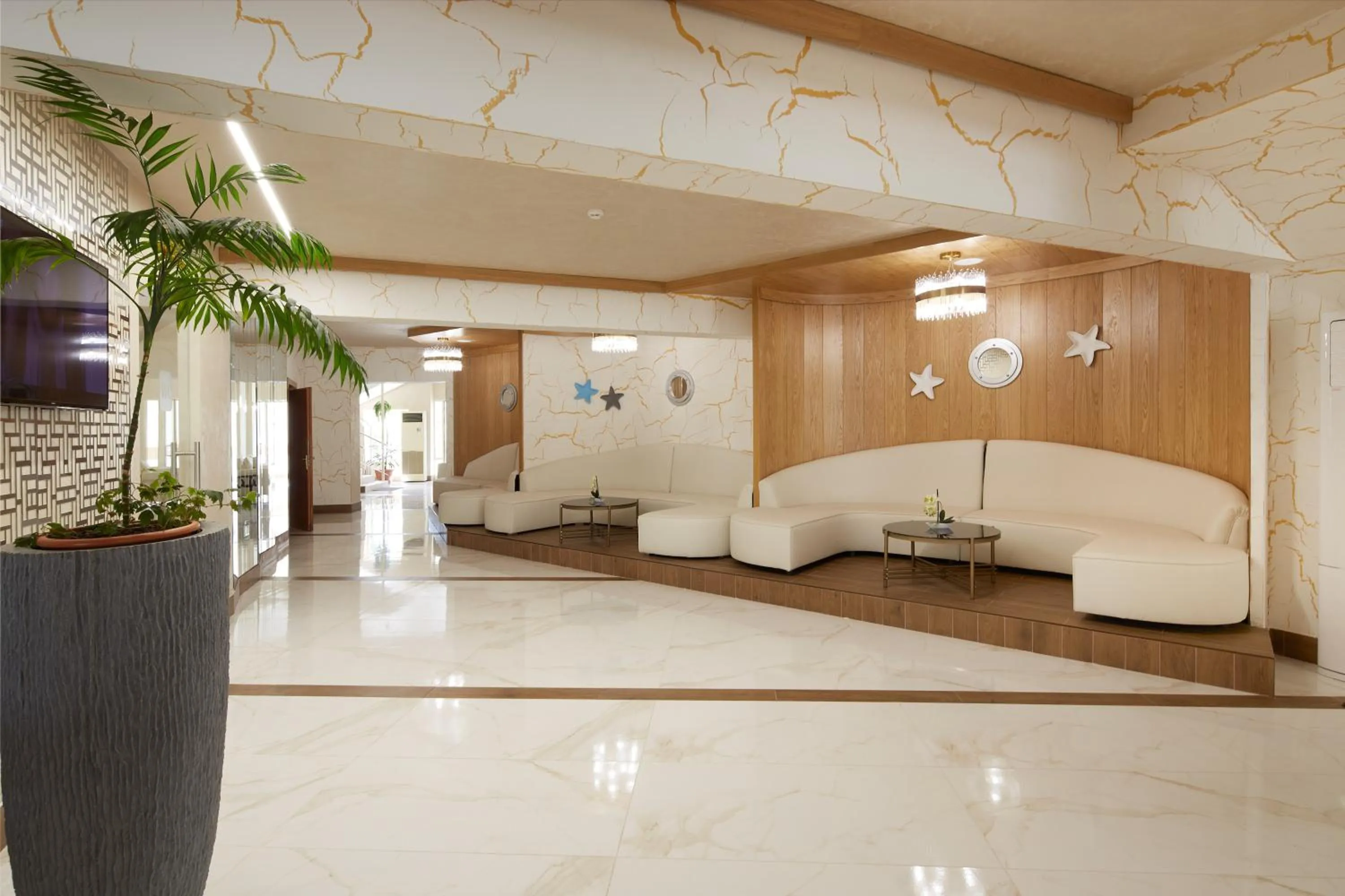 Lobby or reception in Hotel Golden Dune