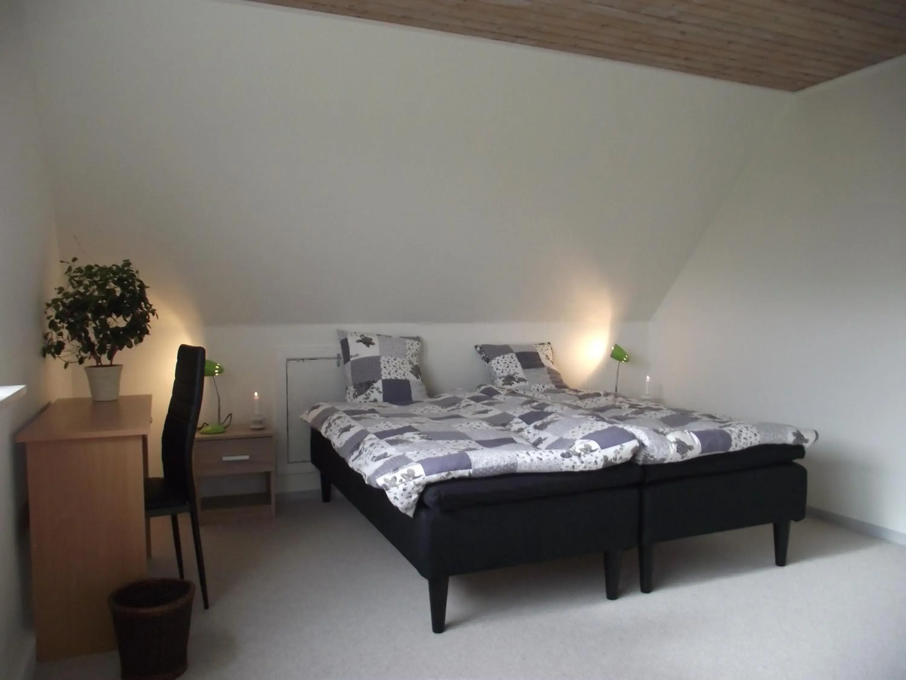 Double or Twin Room with Garden View - single occupancy in Bed and Breakfast Hasseloe Double or Twin Room with Garden View - single occupancy in Bed and Breakfast Hasseloe