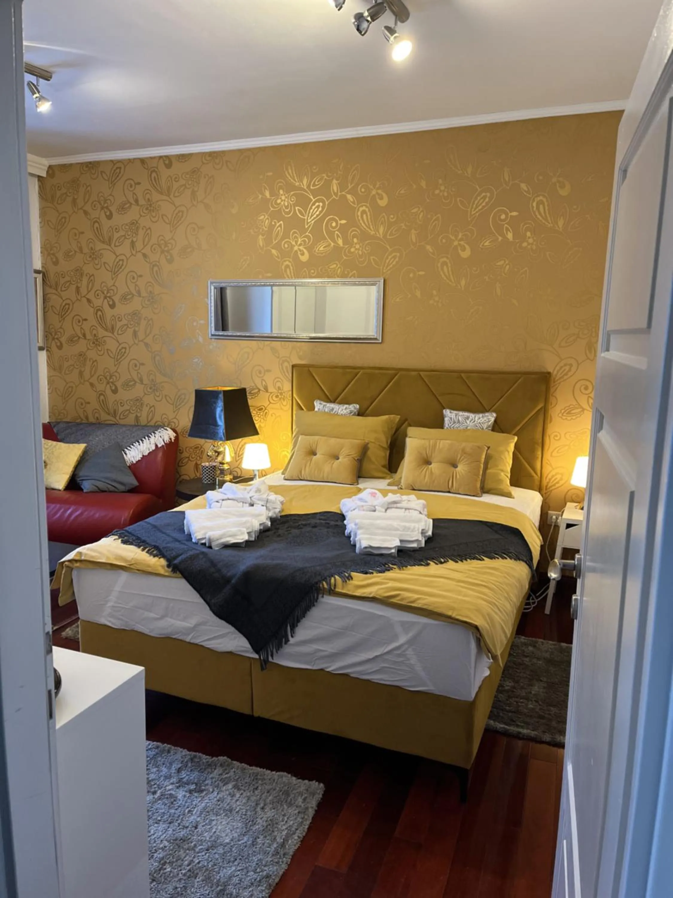 Bed in Studio Apartment Sofia - Poreč Old Town Quiet Oasis with FREE parking