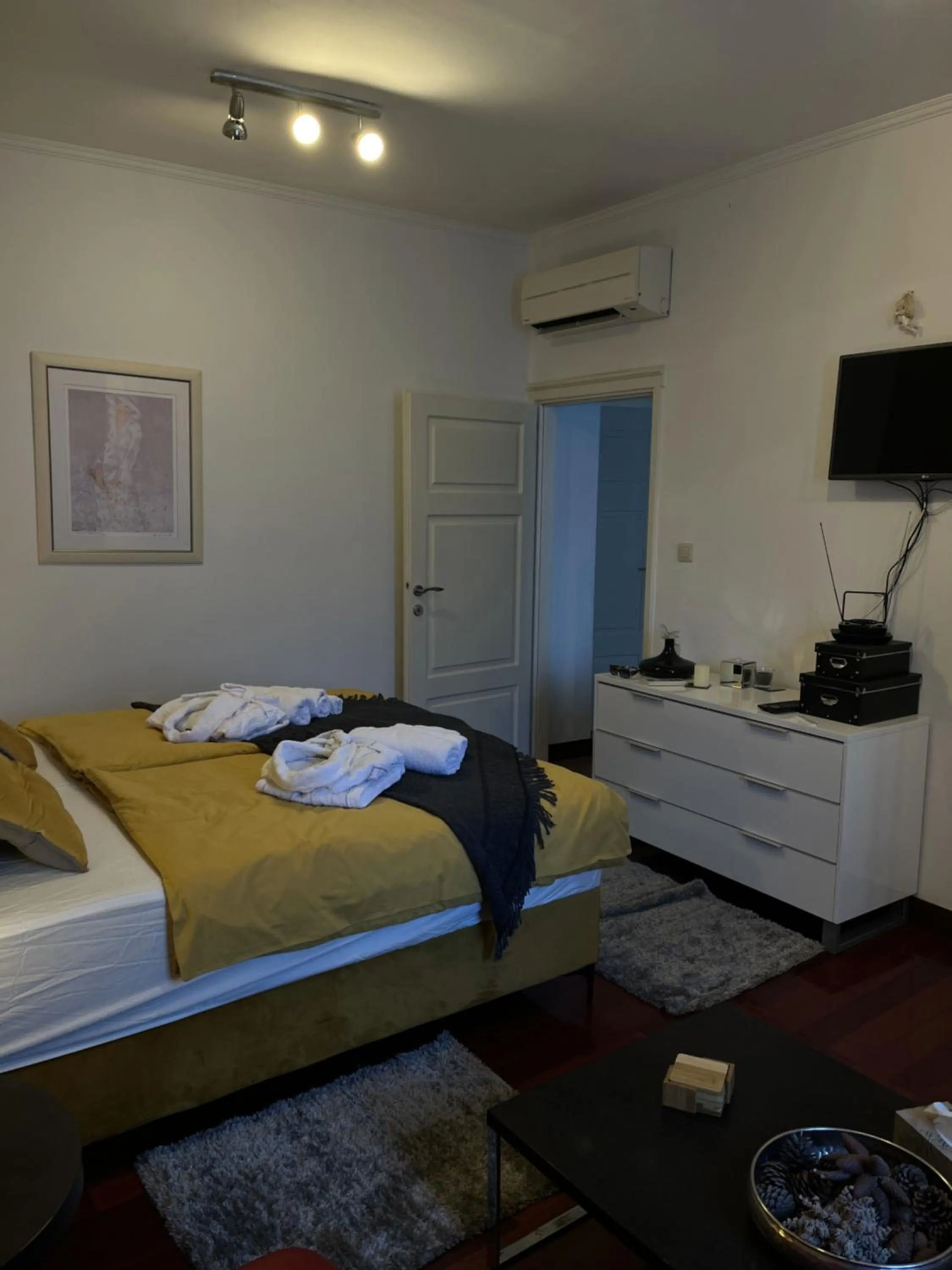 Bed in Studio Apartment Sofia - Poreč Old Town Quiet Oasis with FREE parking