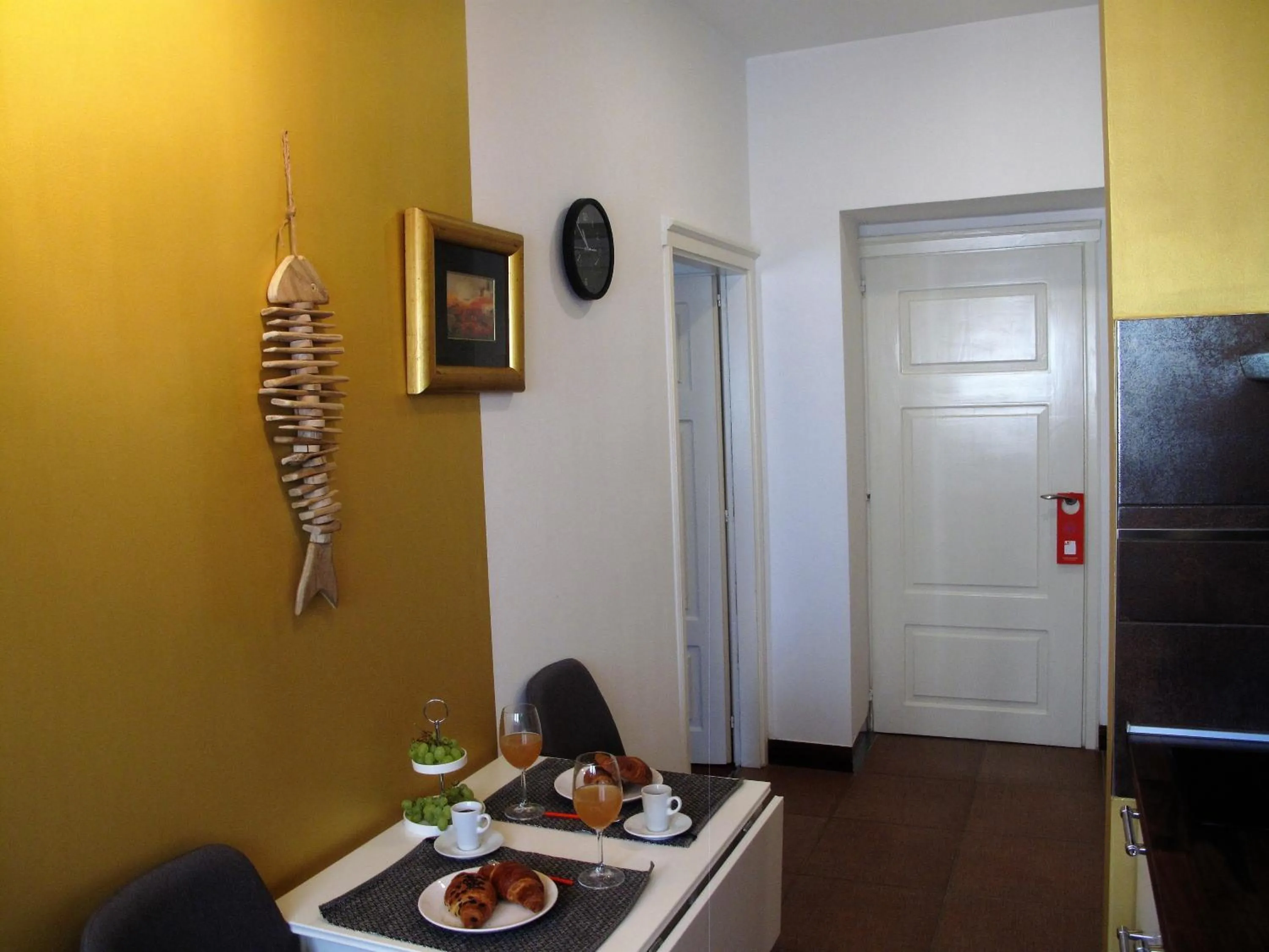 Dining area in Studio Apartment Sofia - Poreč Old Town Quiet Oasis with FREE parking