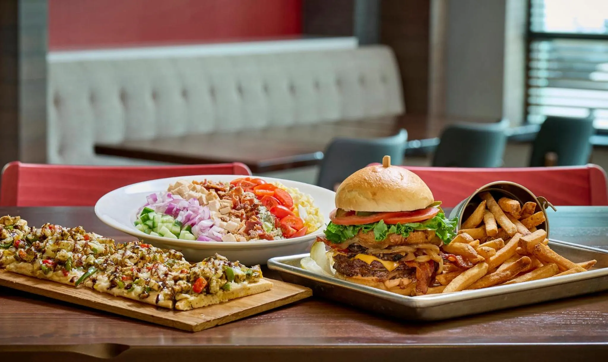 Restaurant/places to eat in Holiday Inn & Suites Oakville at Bronte by IHG