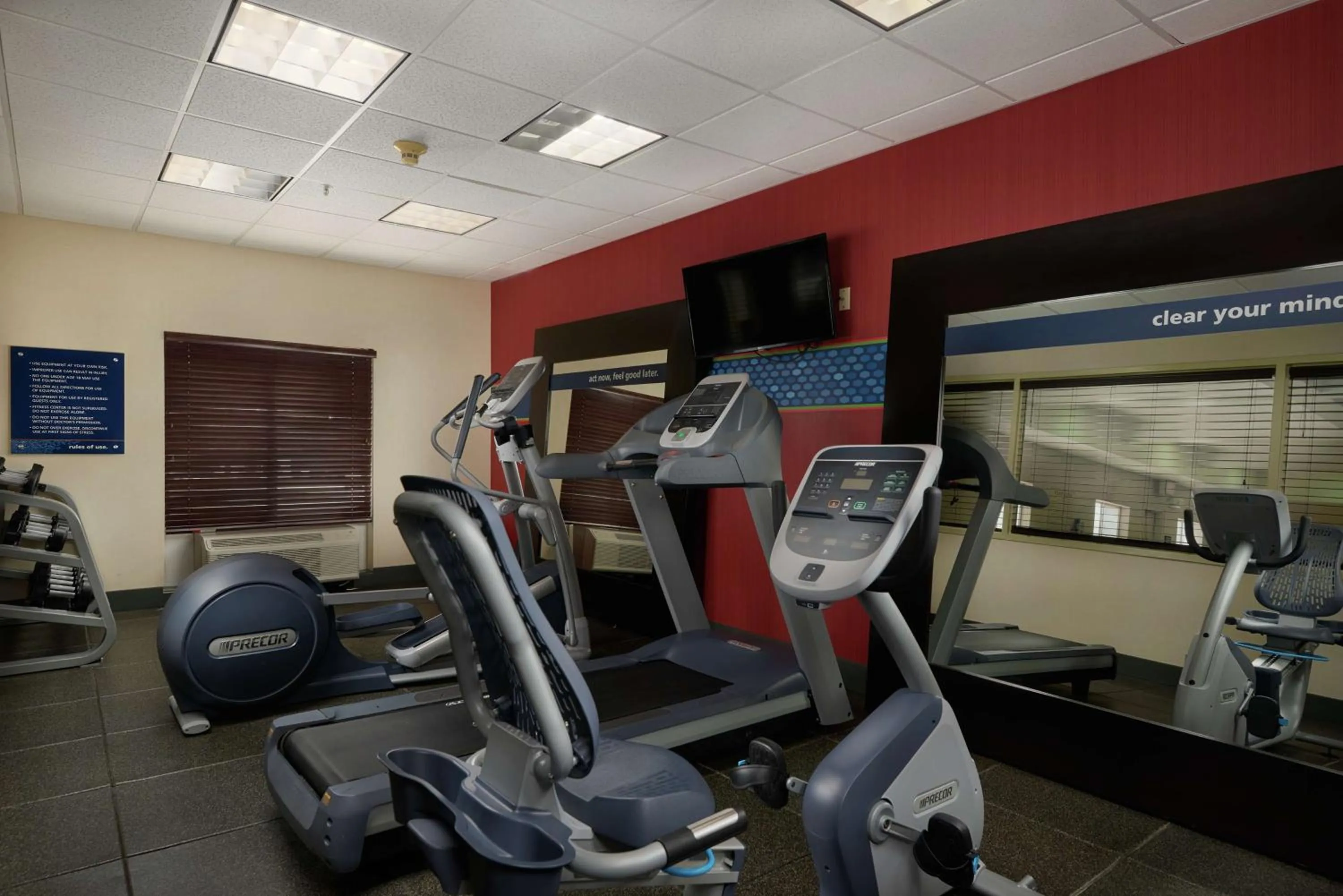 Fitness centre/facilities in Hampton Inn & Suites Roswell
