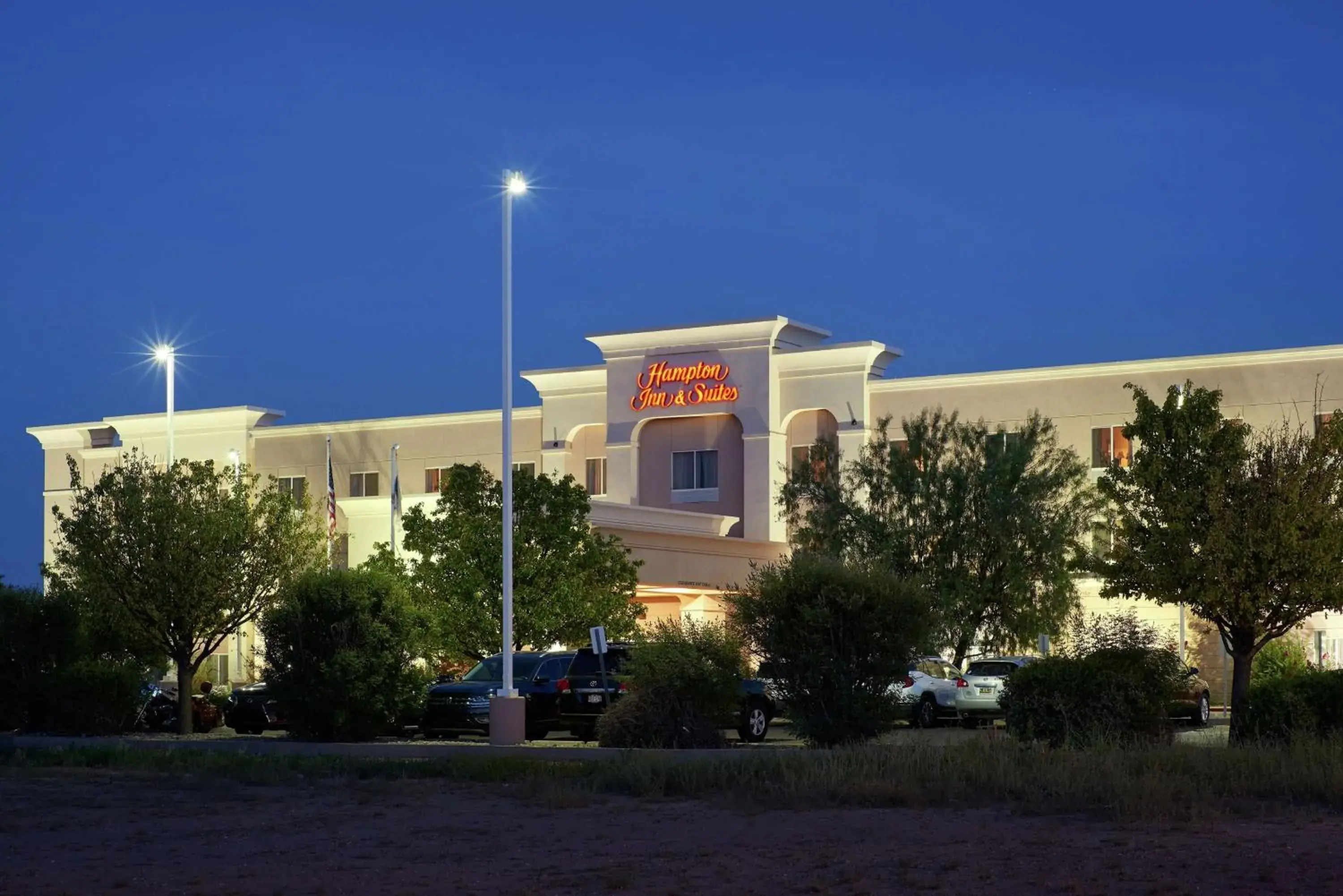 Property building in Hampton Inn & Suites Roswell Property building in Hampton Inn & Suites Roswell