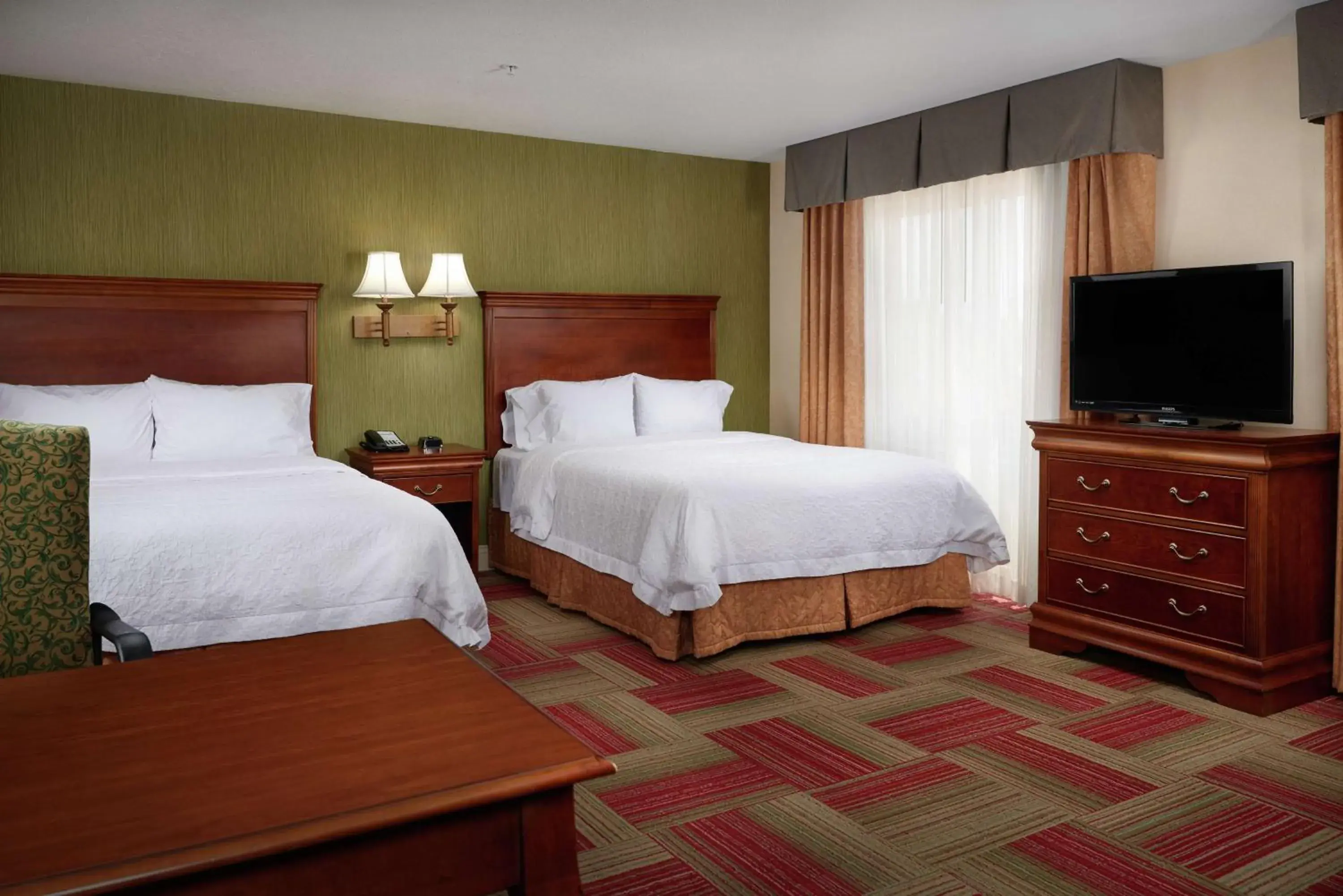 Bed in Hampton Inn & Suites Roswell Bed in Hampton Inn & Suites Roswell