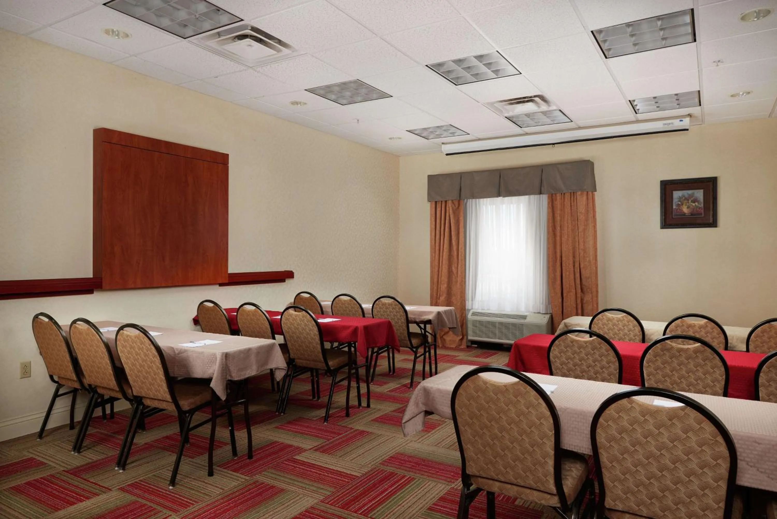 Meeting/conference room in Hampton Inn & Suites Roswell