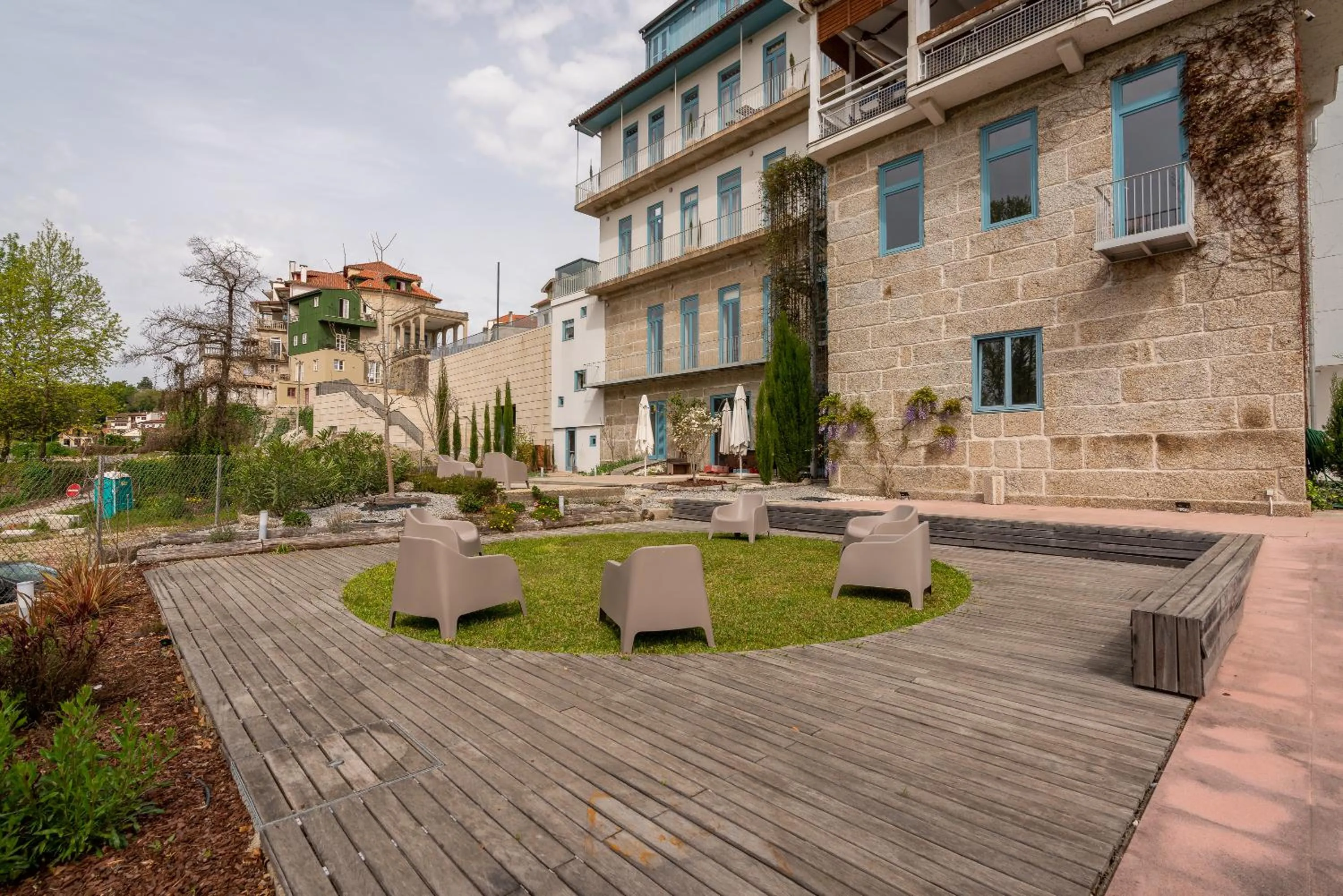 Property building in Des Arts