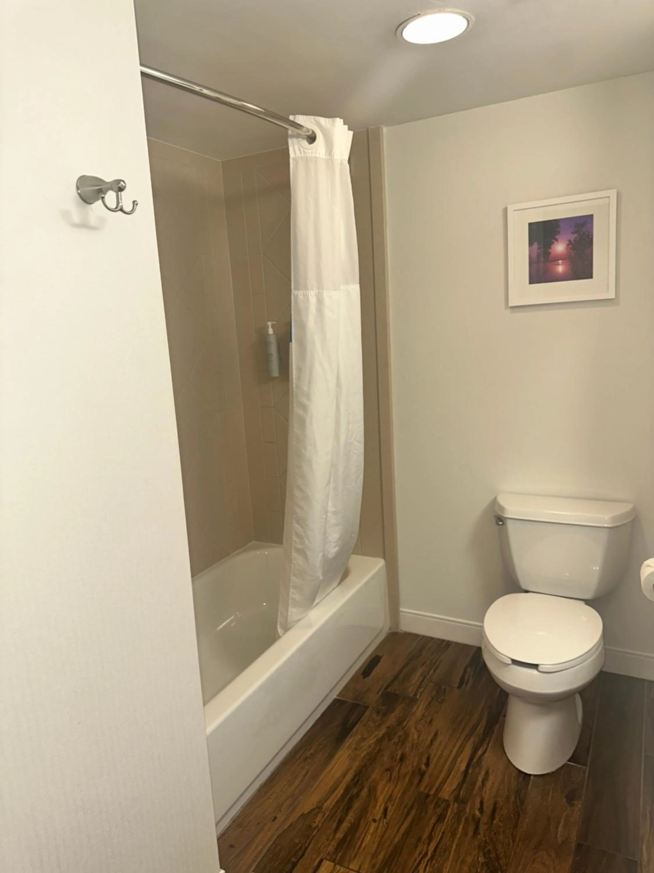 Shower in Hampton Inn Doylestown