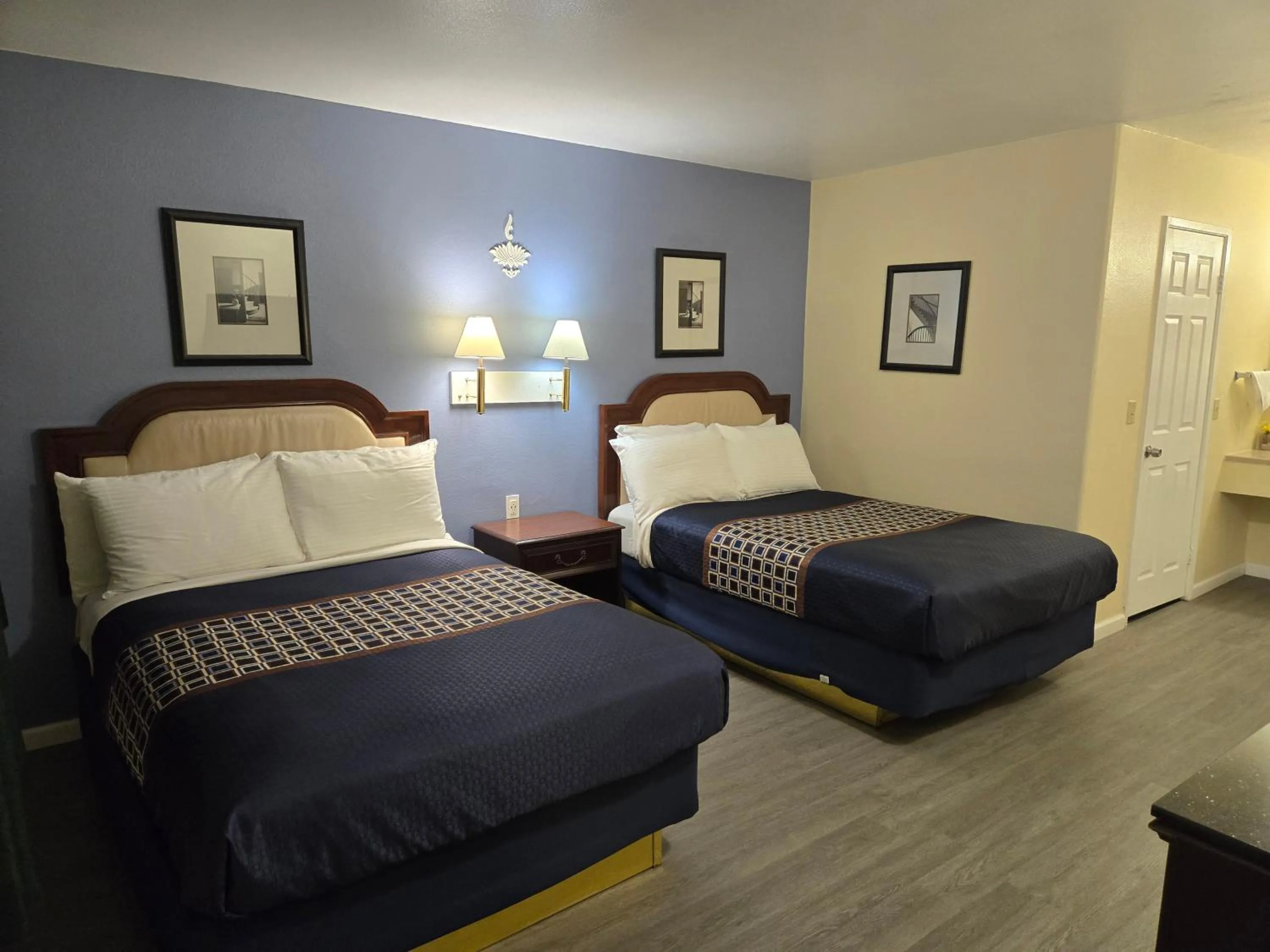 Bedroom, Bed in Rodeway Inn & Suites Blythe I-10