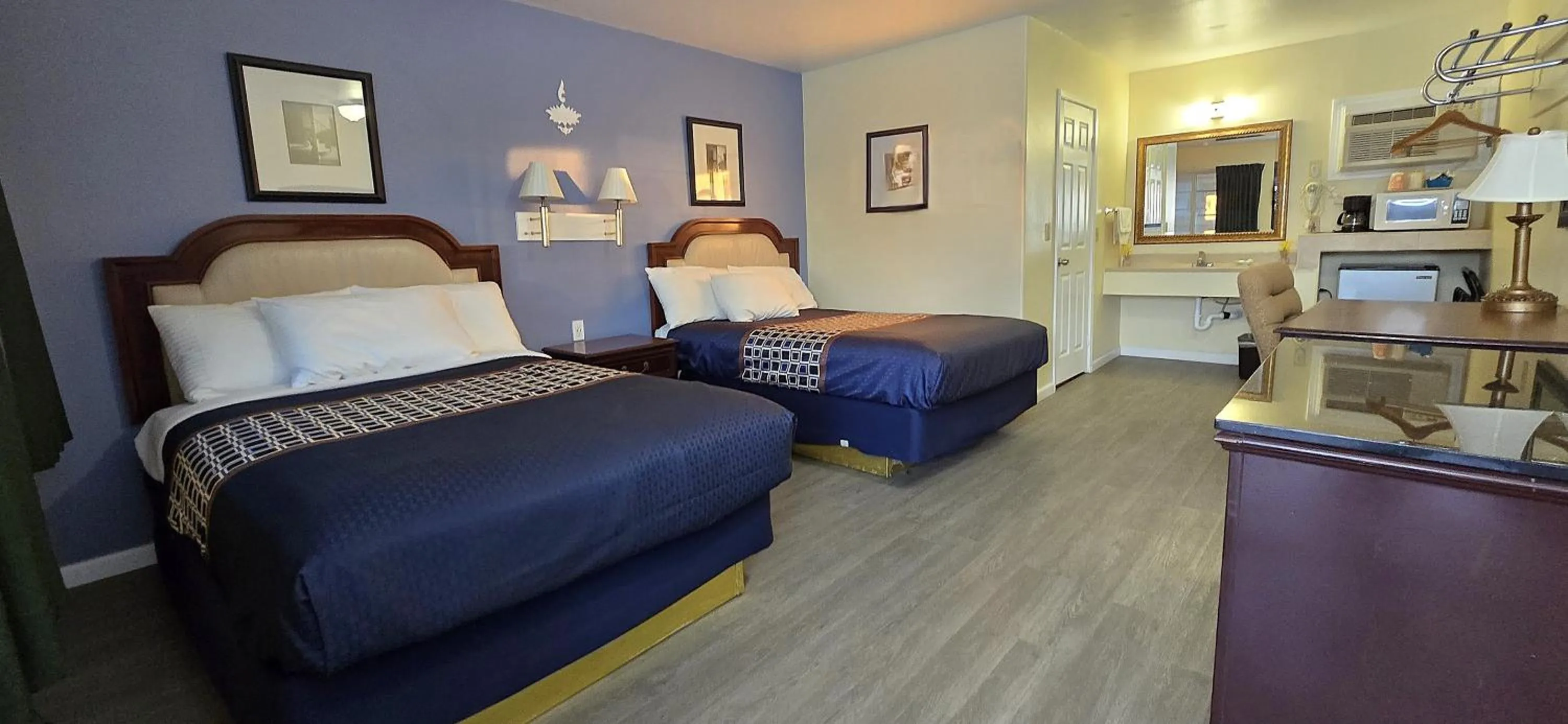 Bed in Rodeway Inn & Suites Blythe I-10