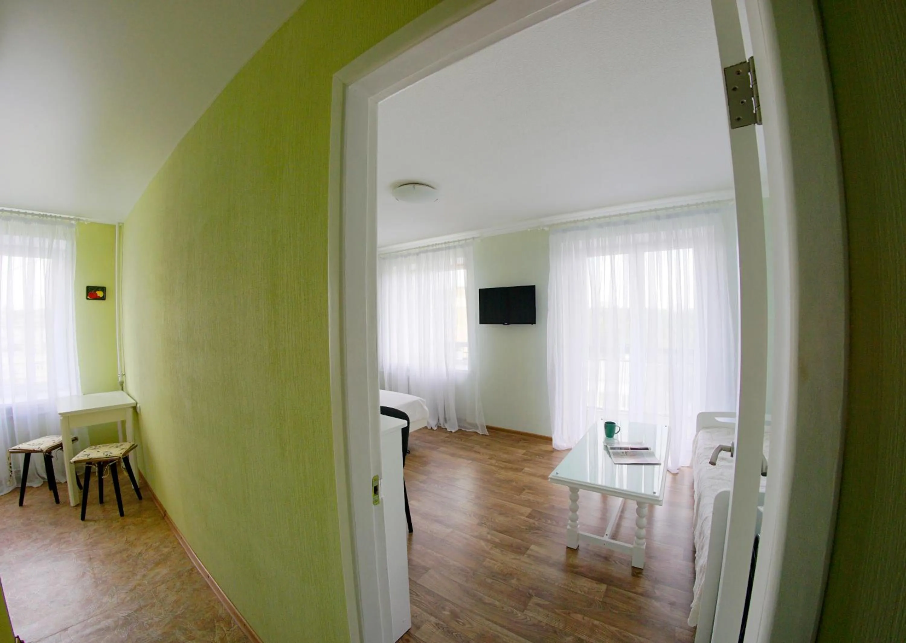 Photo of the whole room in Flatsy at Botanichniy Sad underground