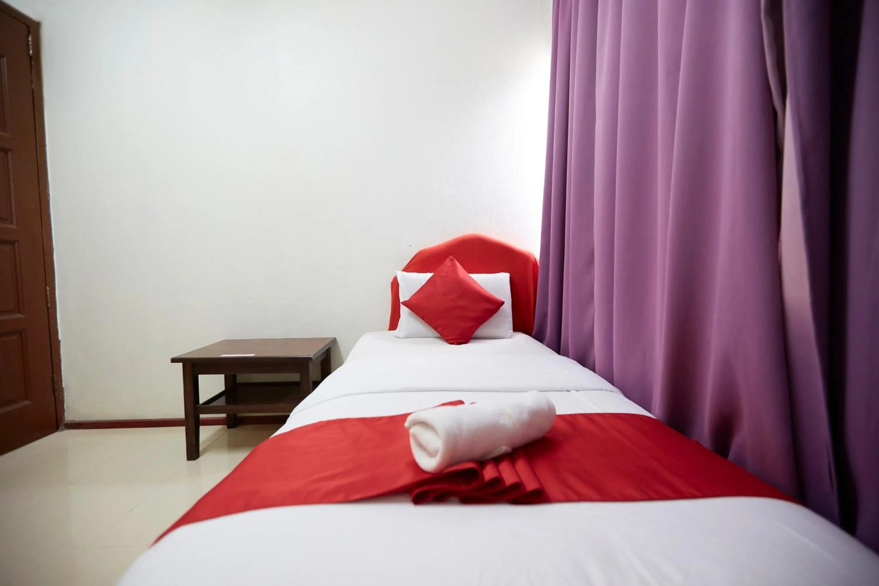 Bedroom, Bed in Jerteh Hotel, Terengganu