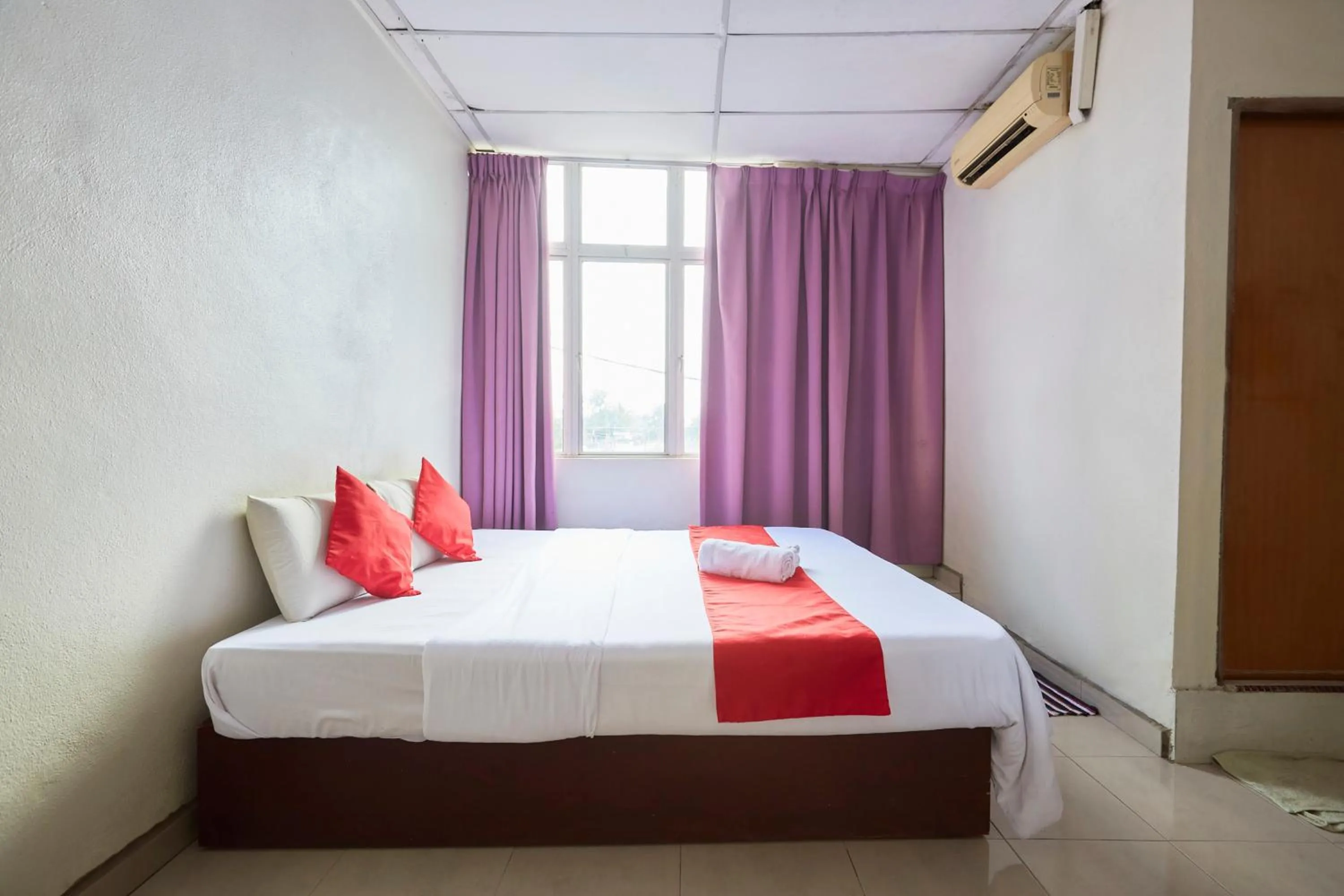 Bedroom, Bed in Jerteh Hotel, Terengganu