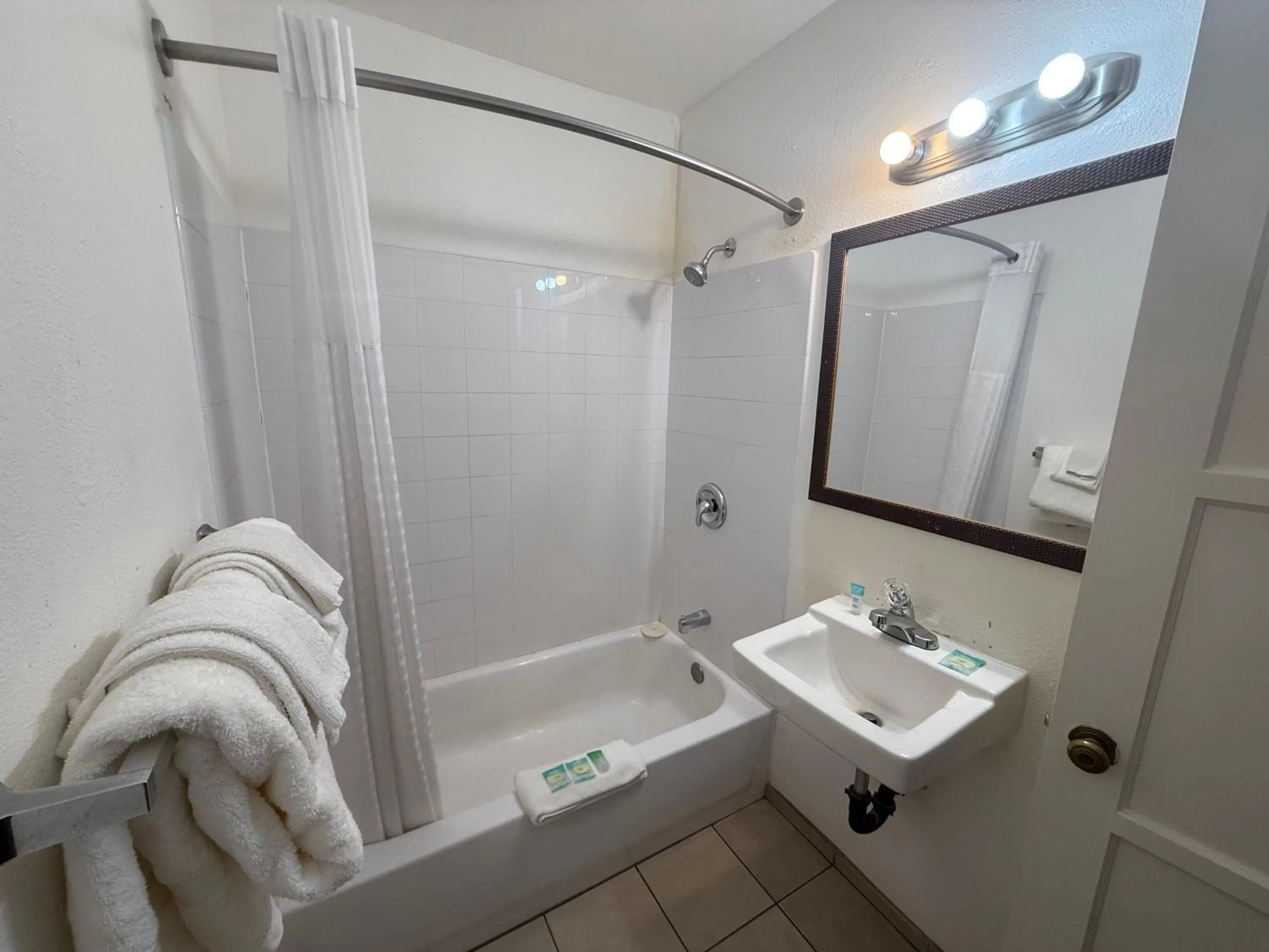 Bathroom in Canyonlands Motor Inn