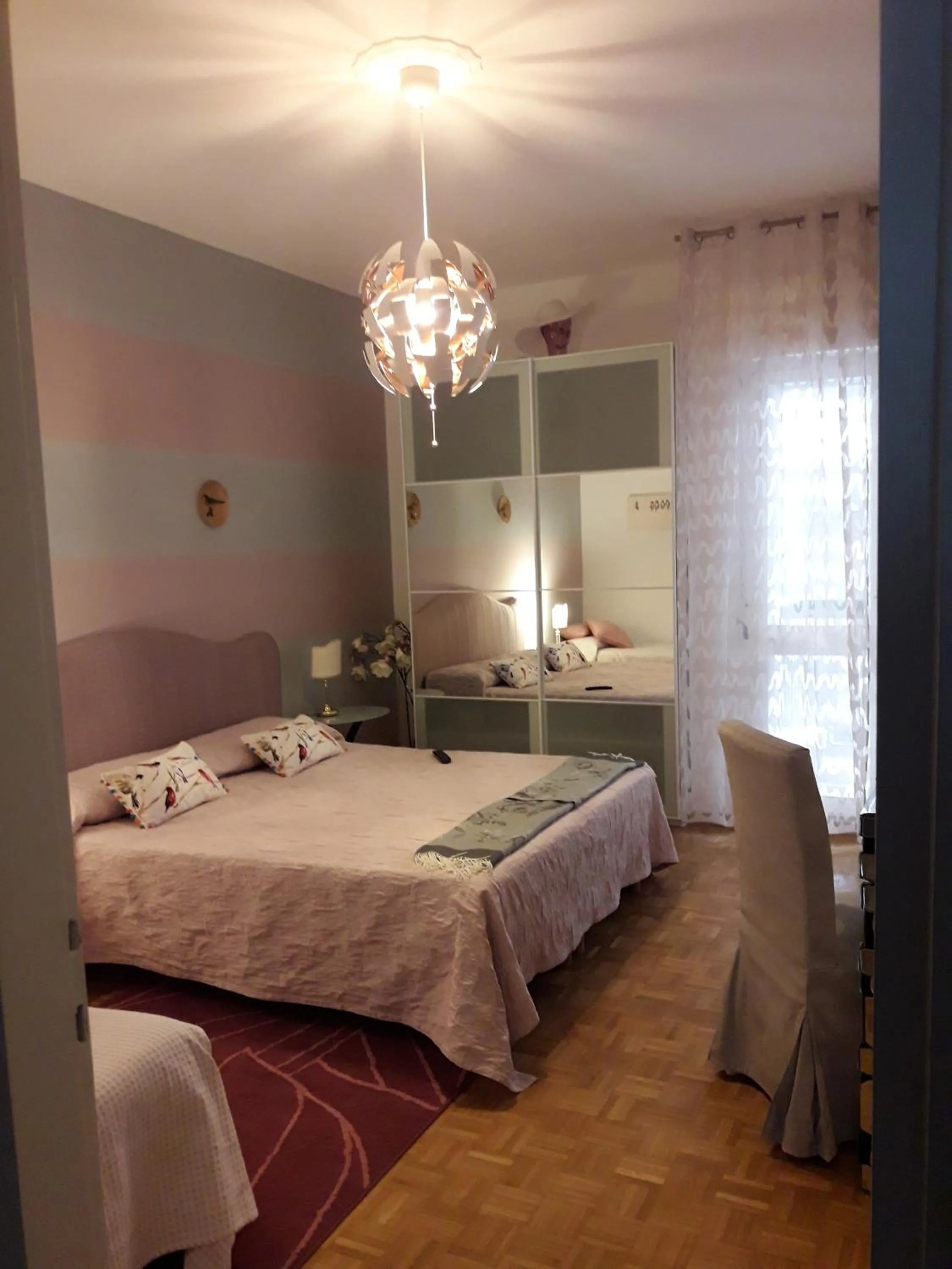 One-Bedroom Apartment - single occupancy in Happy Holidays Welcome