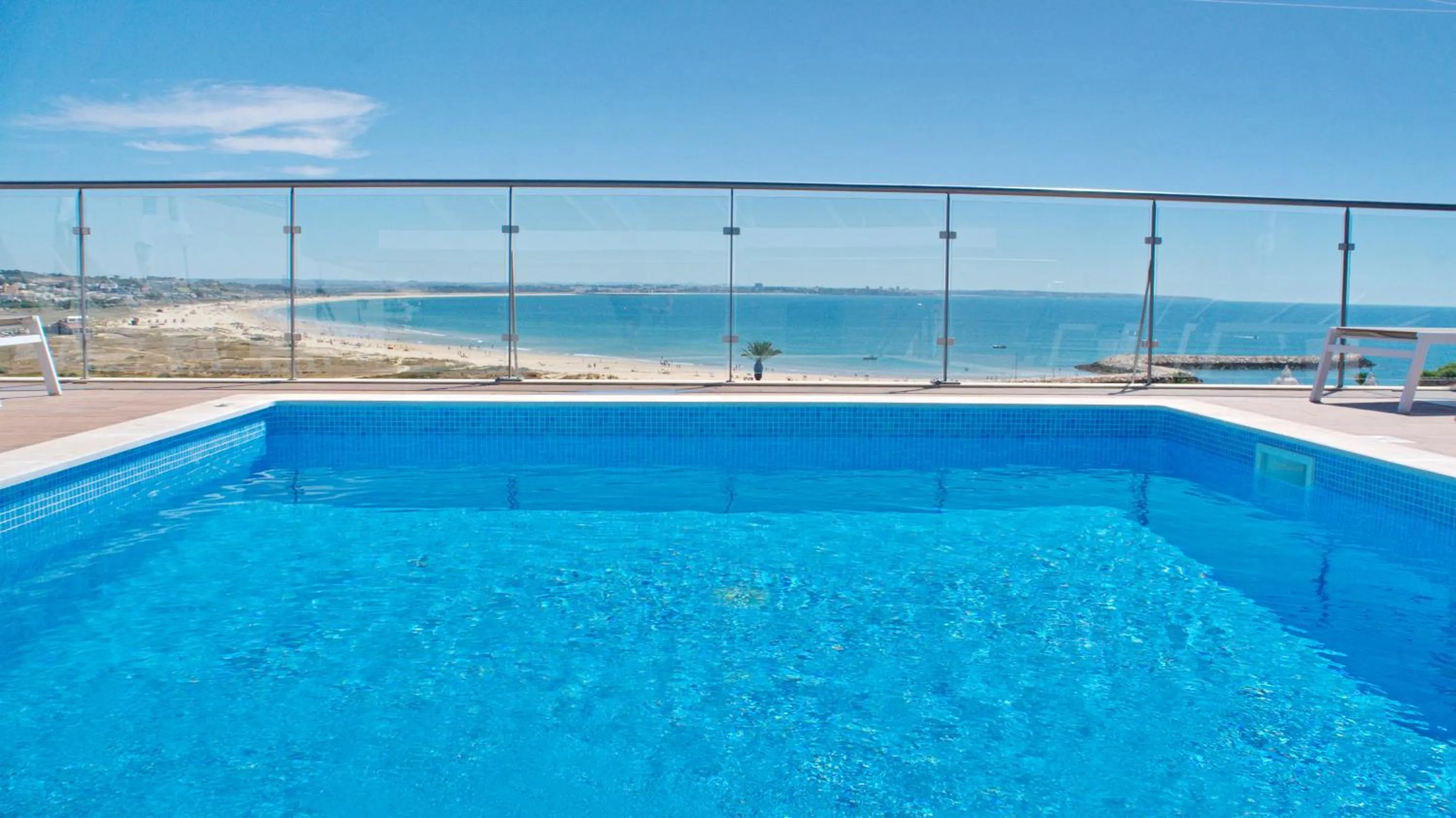 Topcity Hostel & Suites