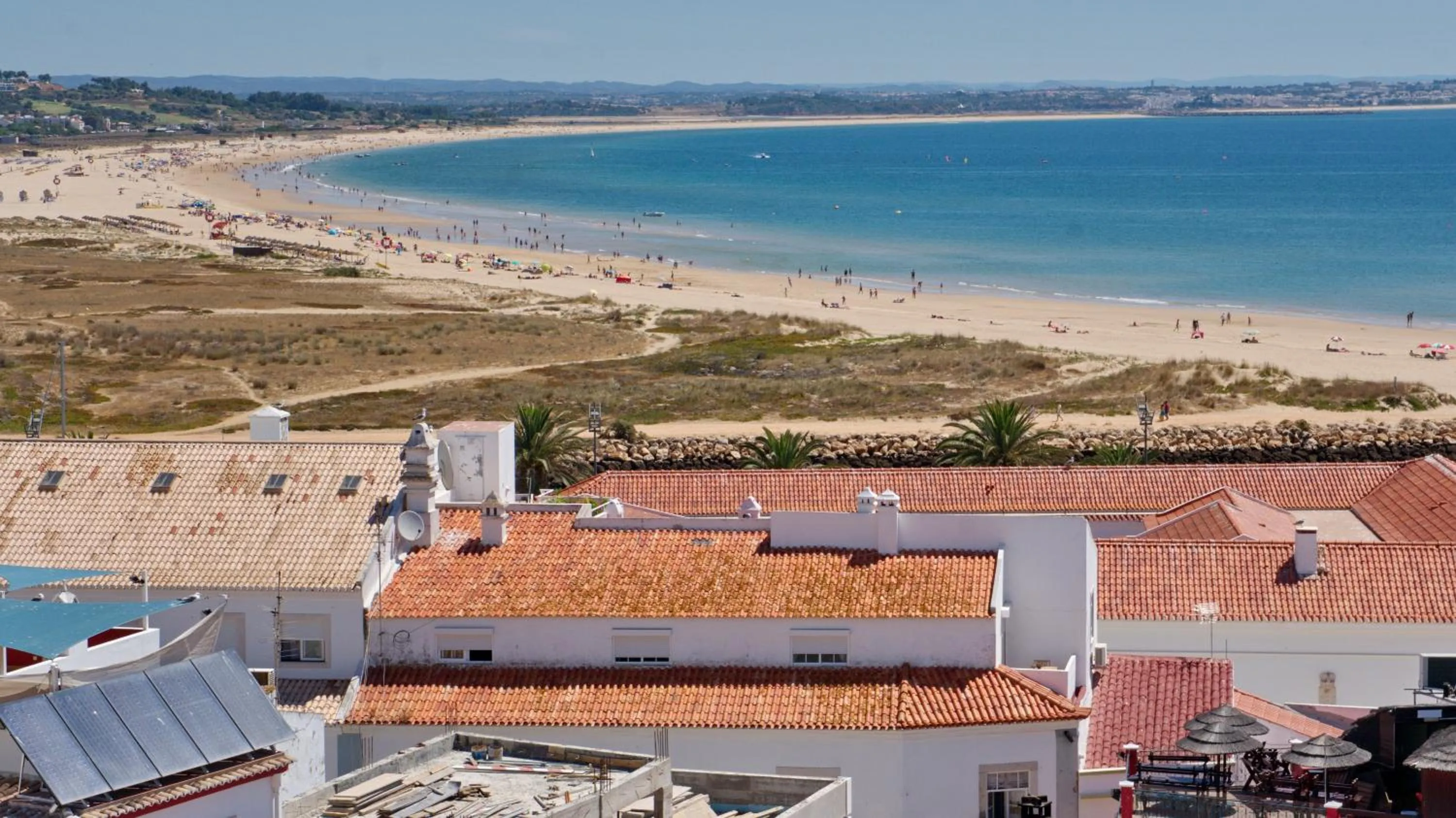 Topcity Hostel & Suites