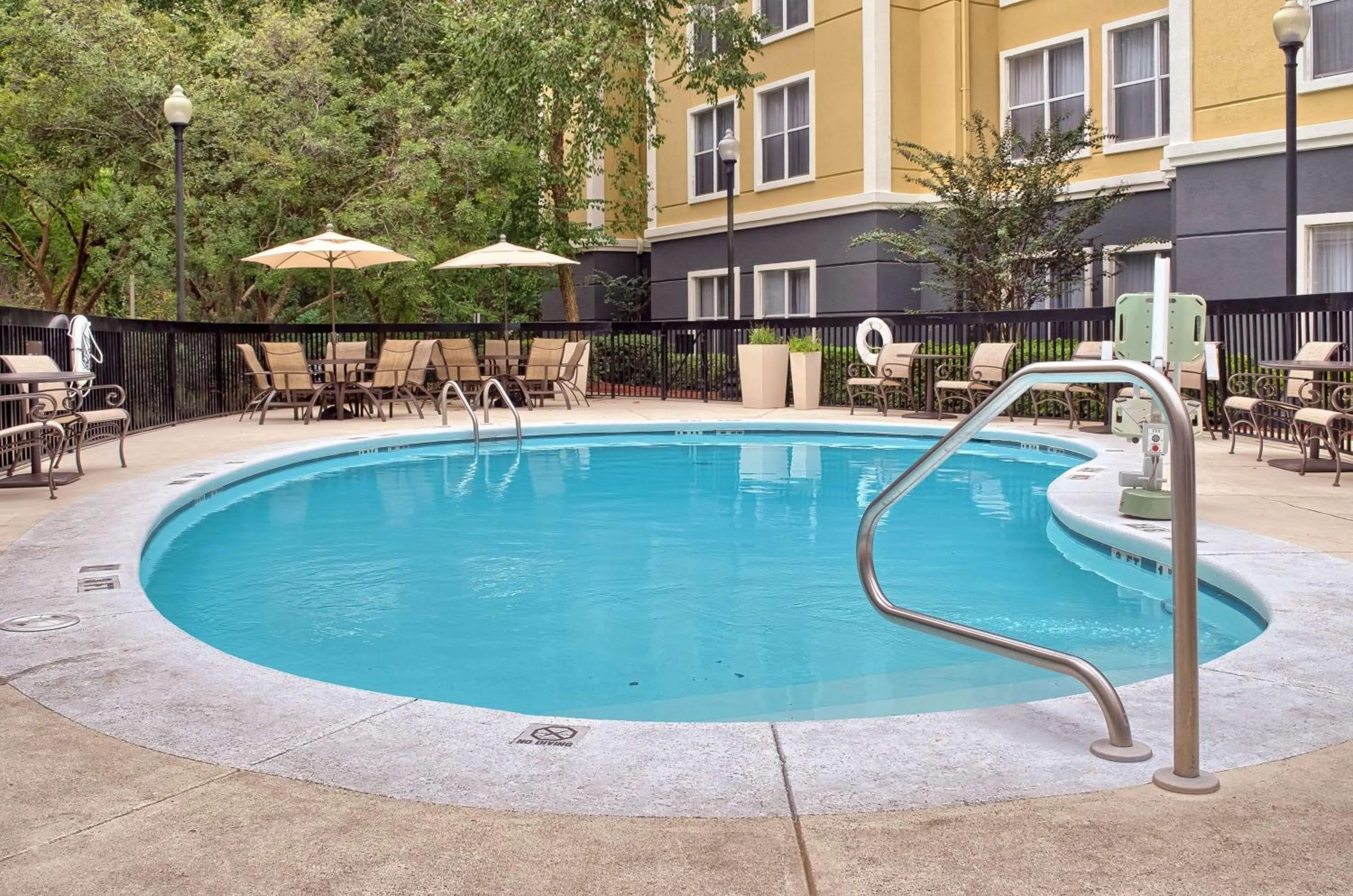 Pool view in Homewood Suites by Hilton Mobile Airport-University Area