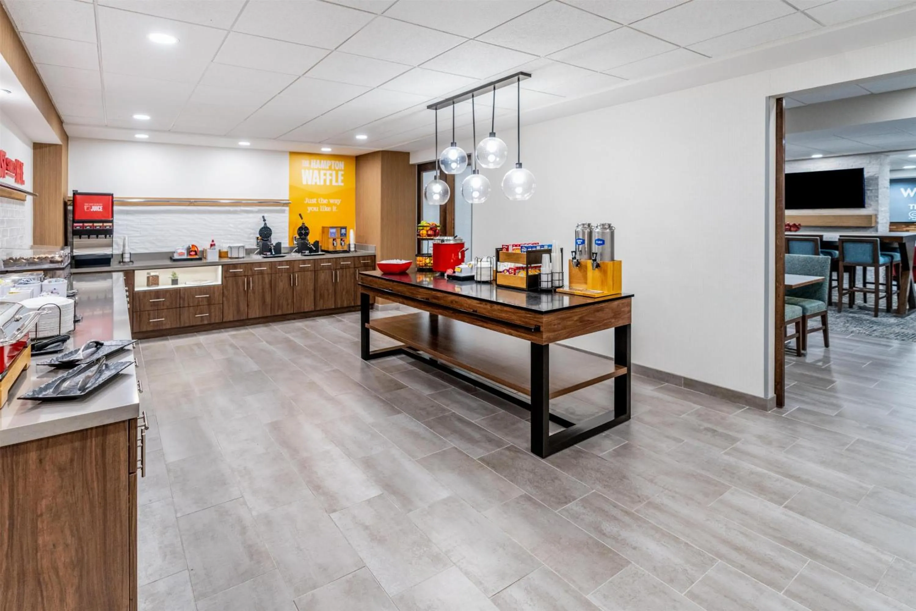 Breakfast in Hampton Inn Sheridan