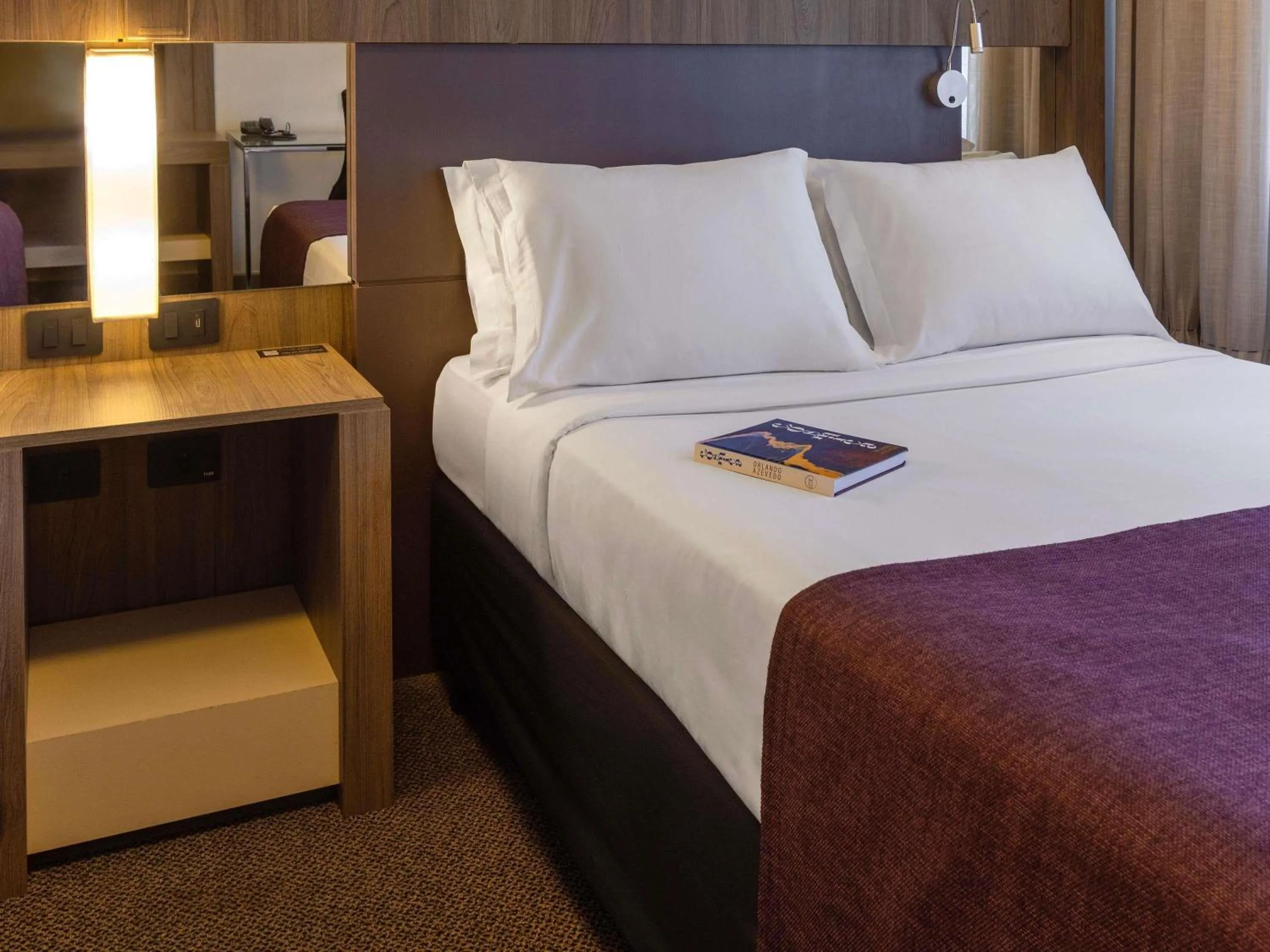 Bedroom, Bed in Grand Mercure Curitiba Rayon