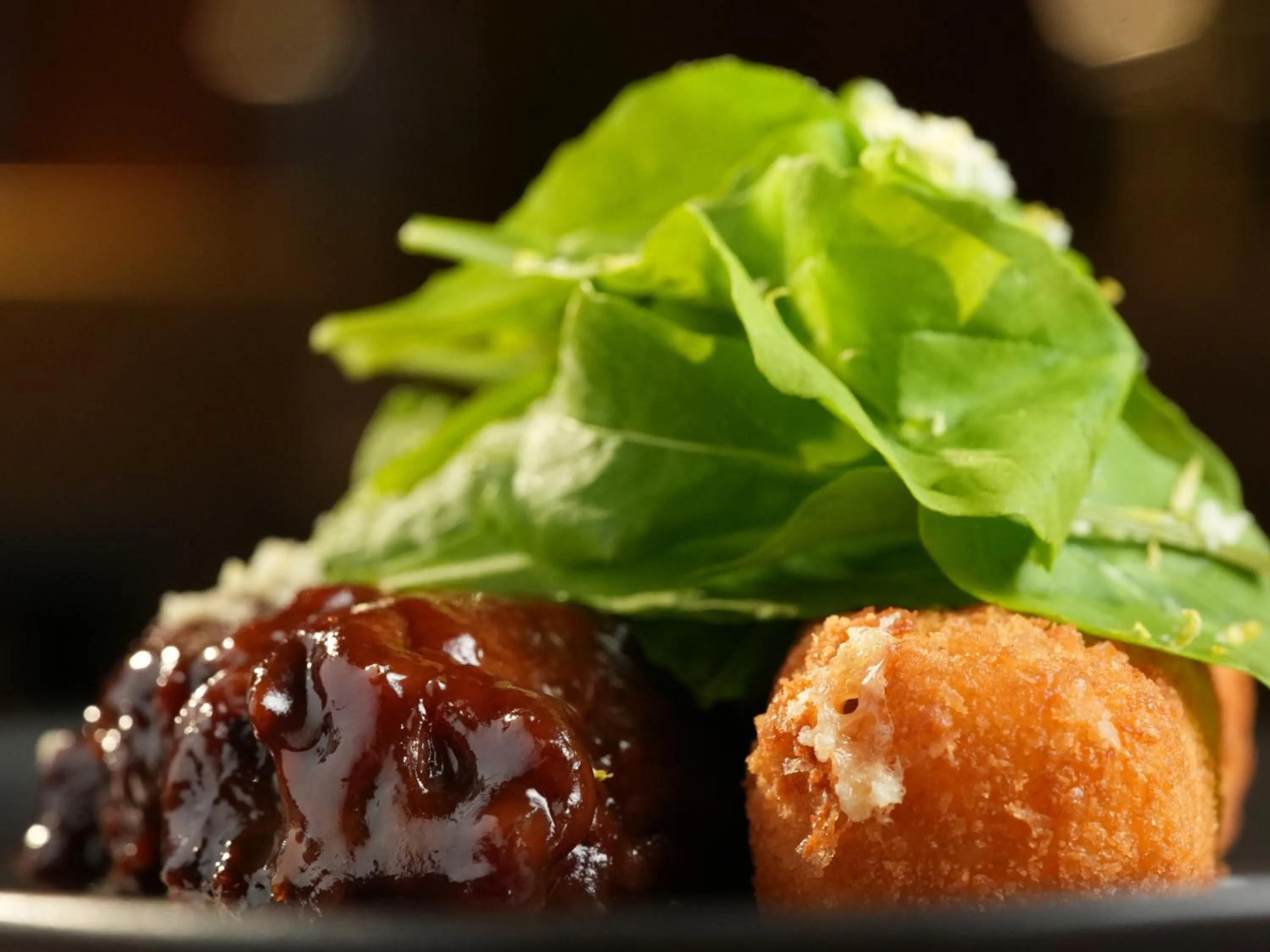 Restaurant/places to eat in Grand Mercure Curitiba Rayon