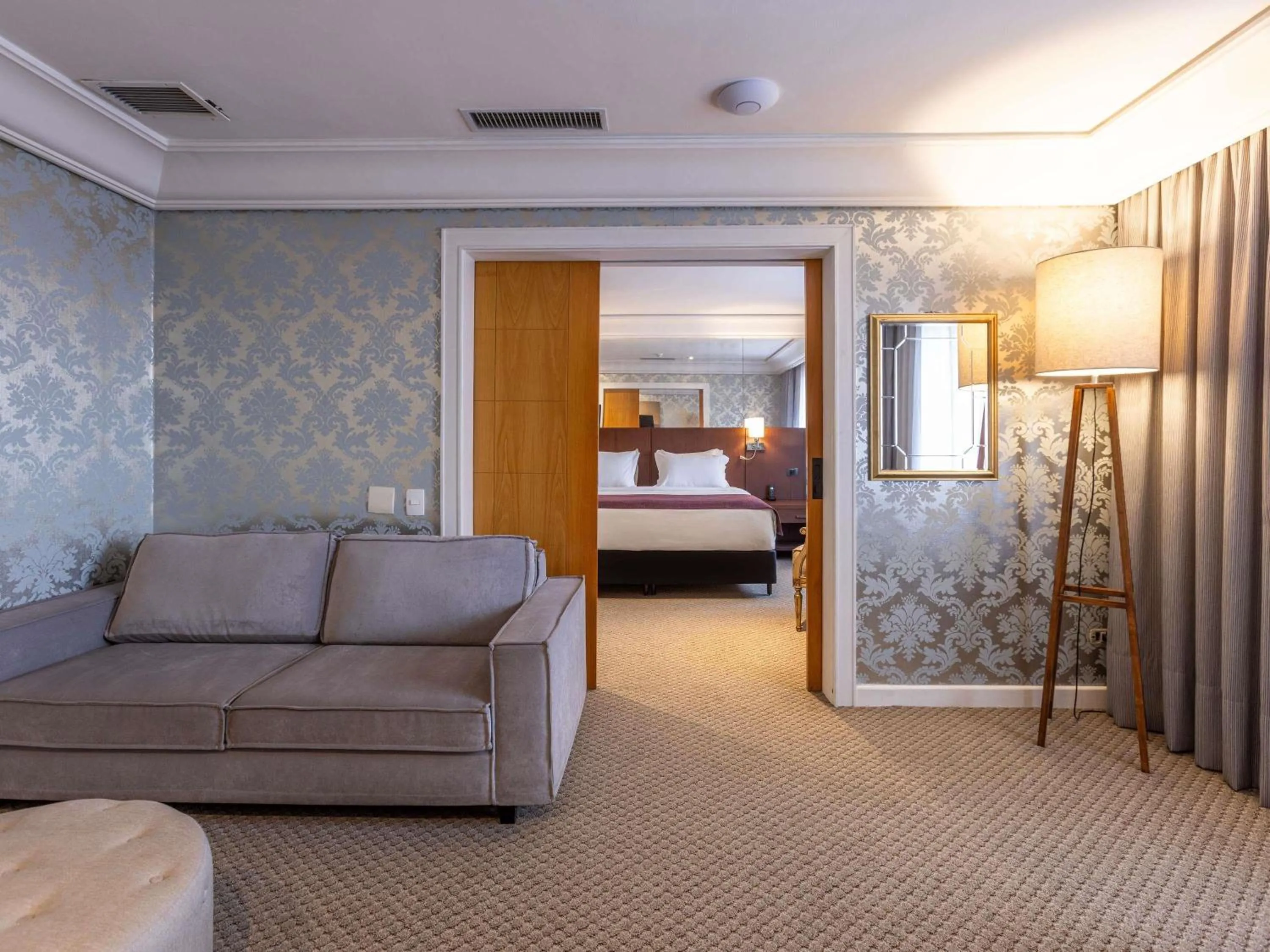 Bedroom, Bed in Grand Mercure Curitiba Rayon