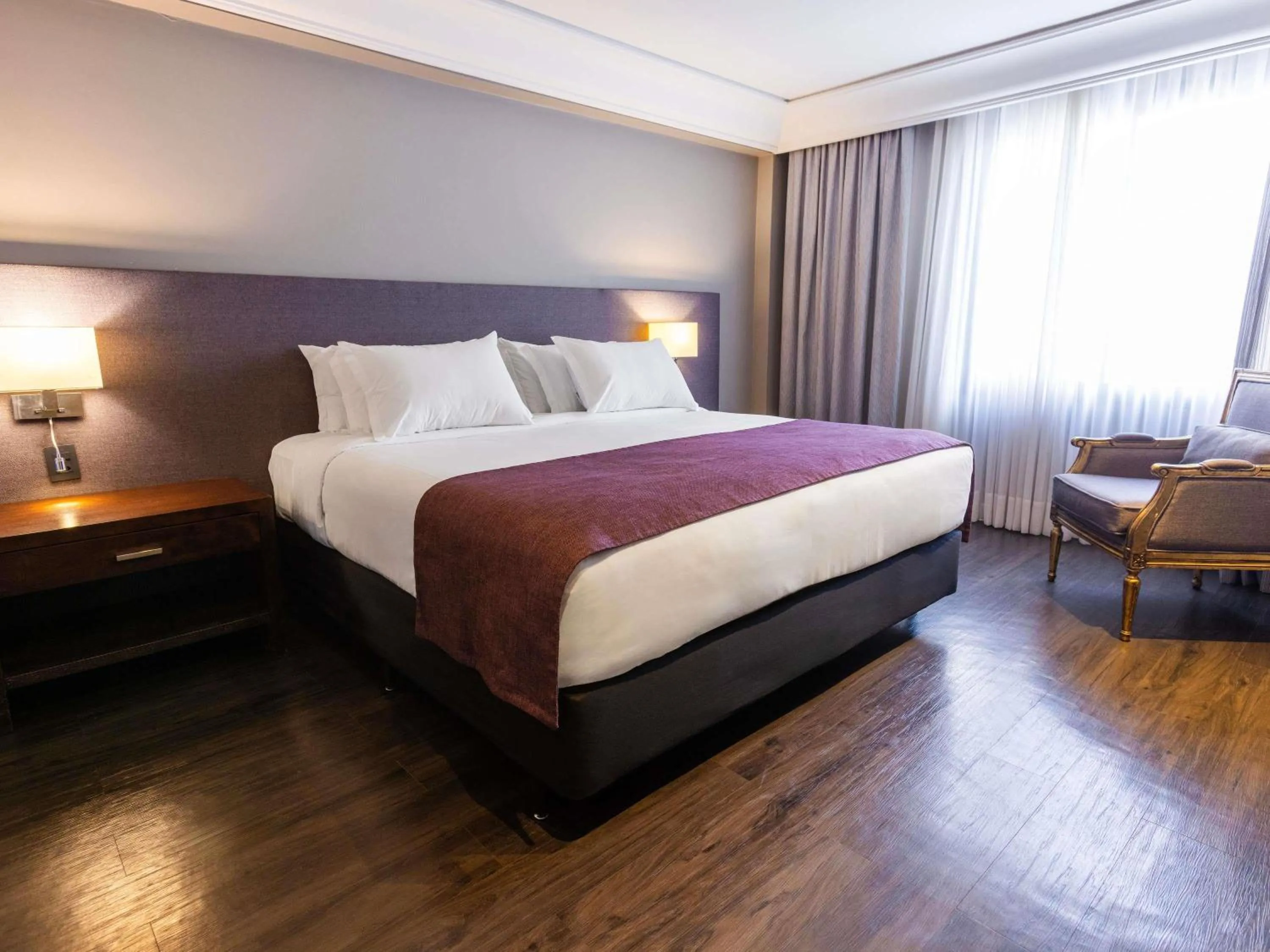 Bedroom, Bed in Grand Mercure Curitiba Rayon