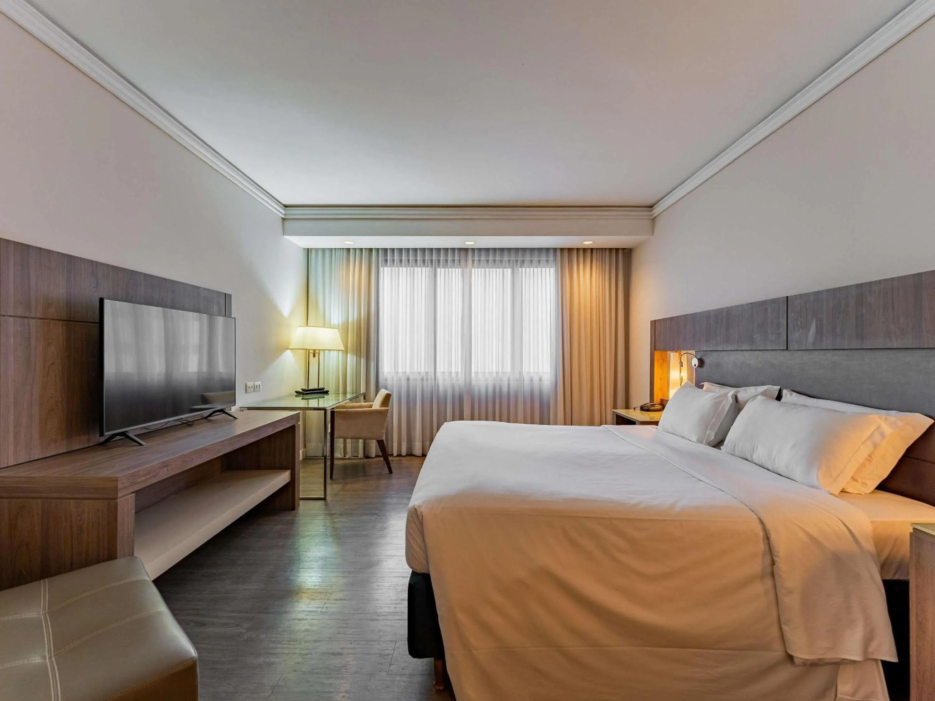 Bedroom, Bed in Grand Mercure Curitiba Rayon