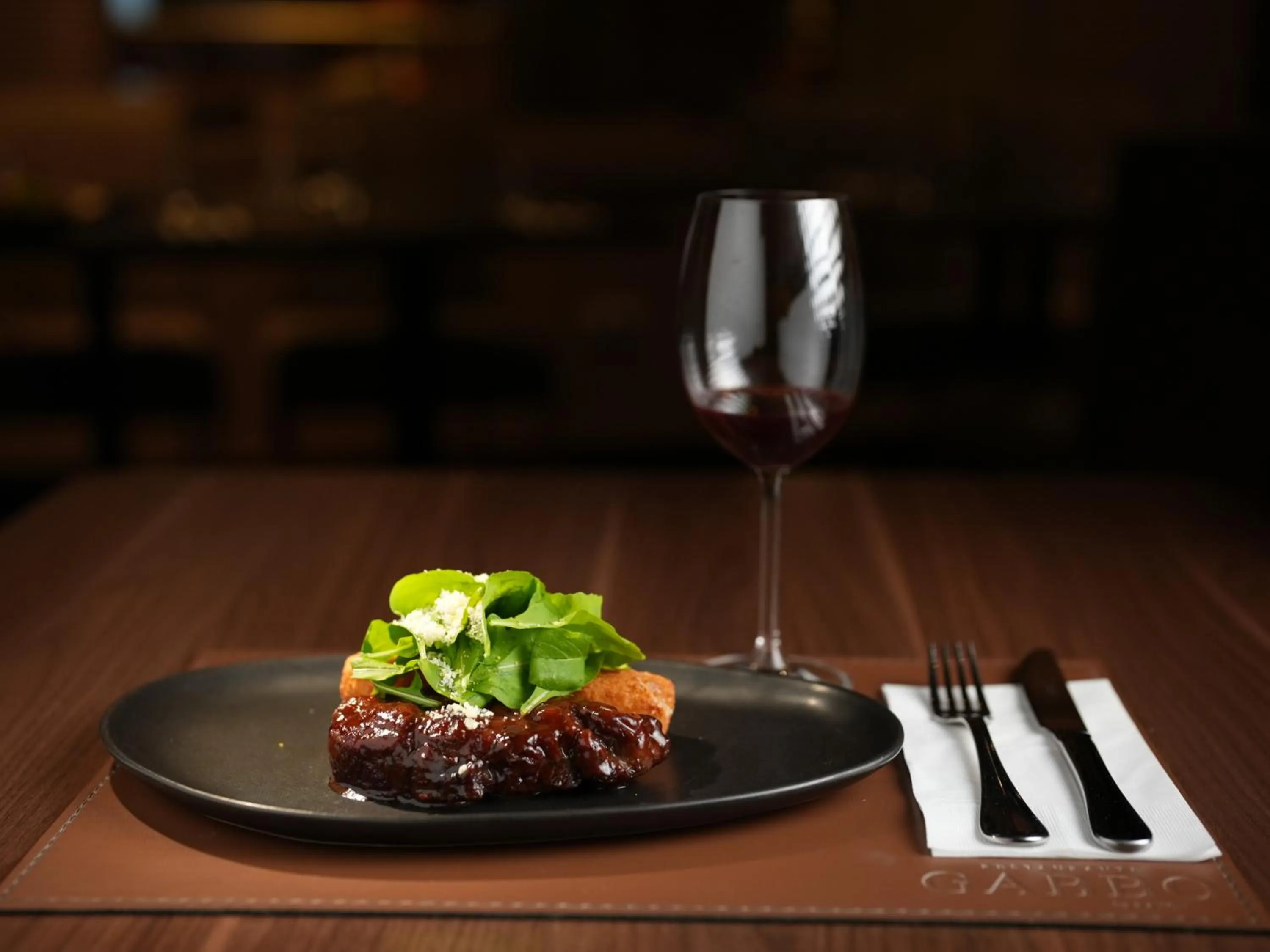 Restaurant/places to eat in Grand Mercure Curitiba Rayon