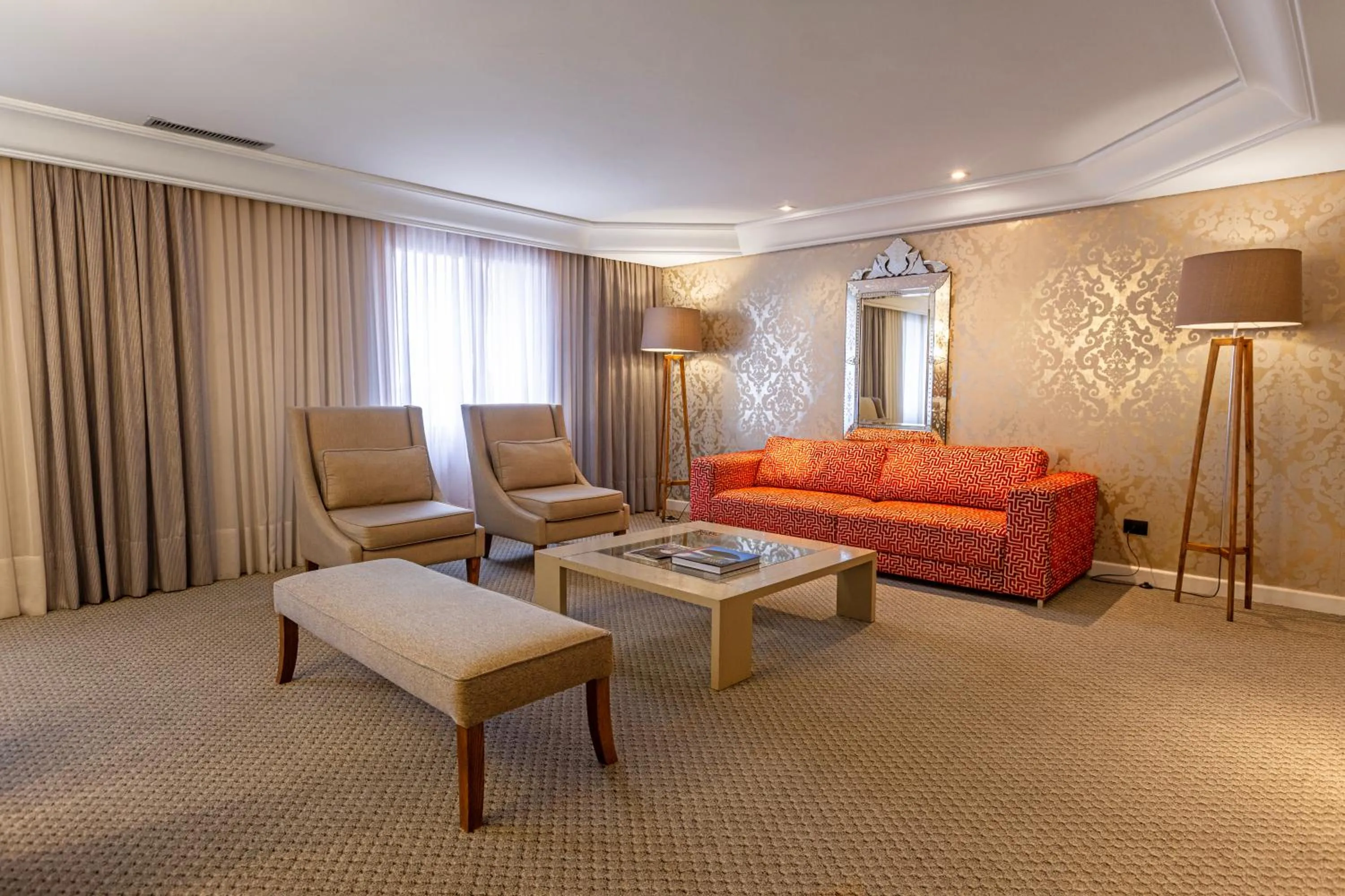 Living room in Grand Mercure Curitiba Rayon