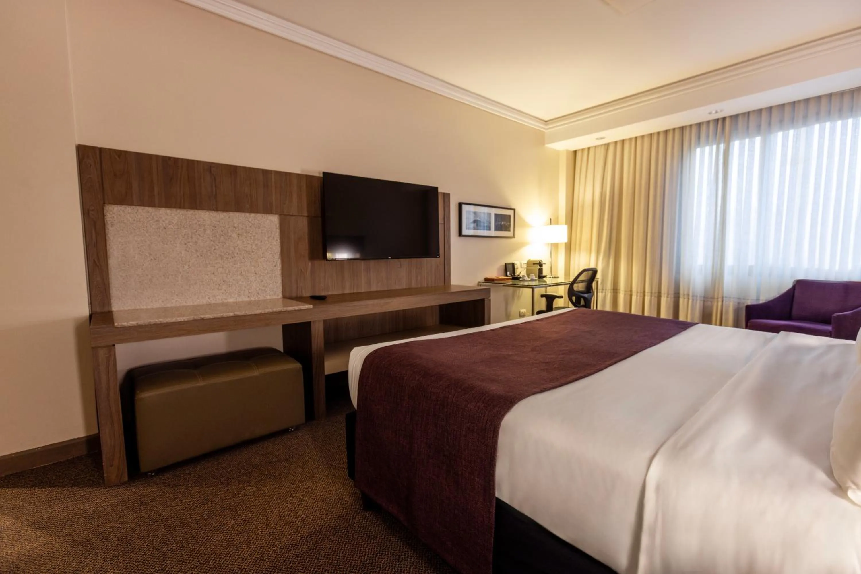 Bedroom, Bed in Grand Mercure Curitiba Rayon
