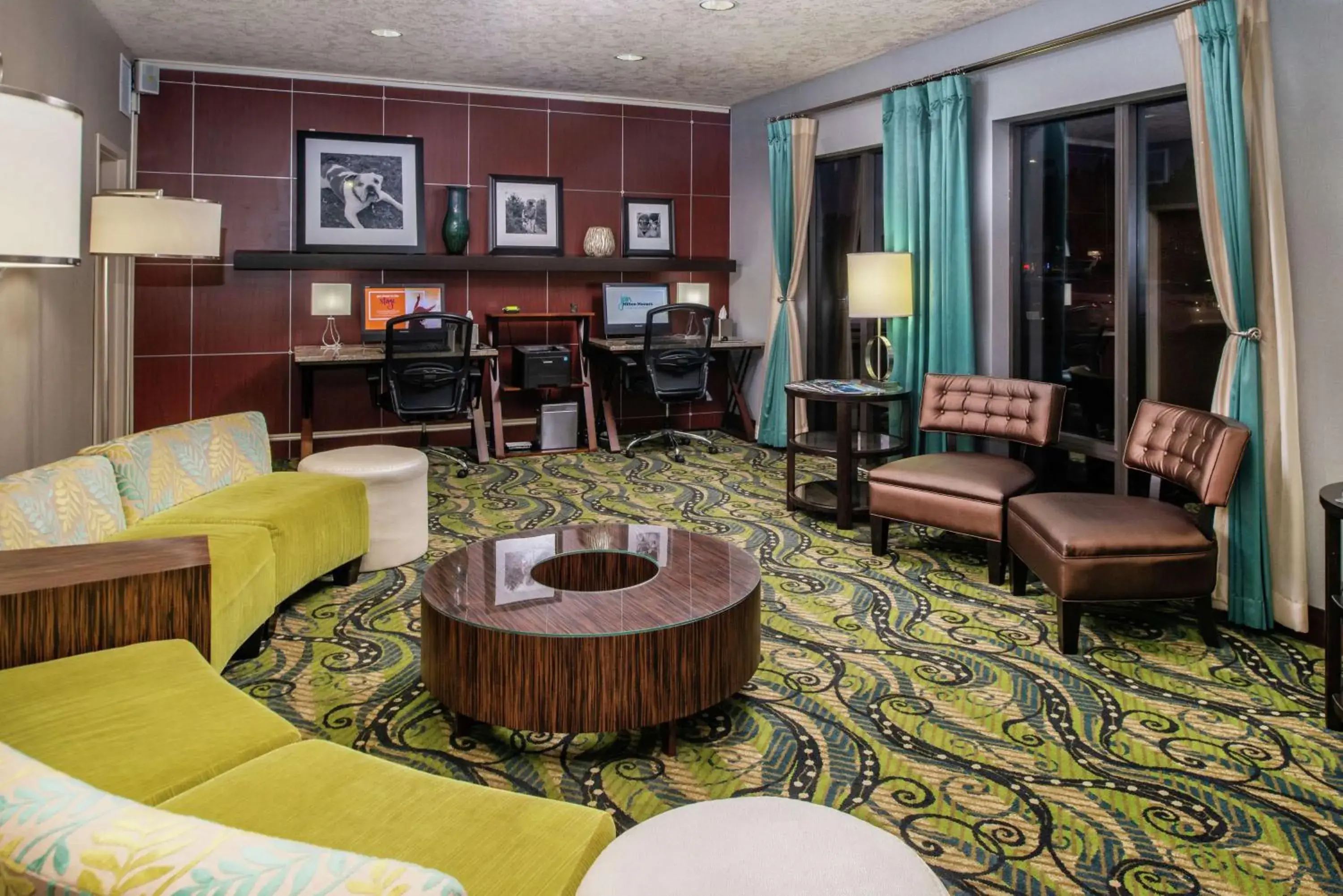 Lobby or reception in Hampton Inn Eugene Lobby or reception in Hampton Inn Eugene