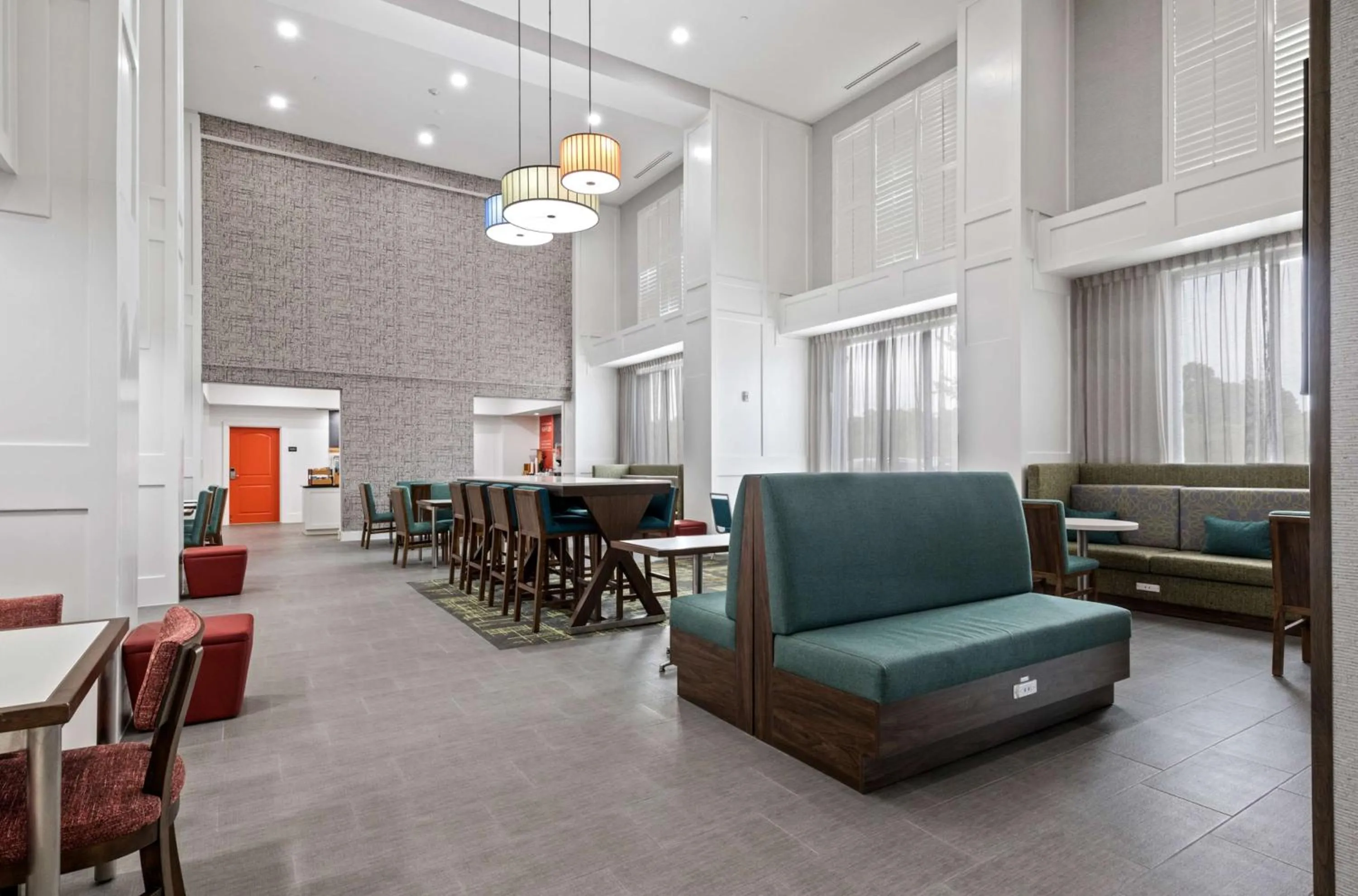 Breakfast in Hampton Inn & Suites Mount Pleasant