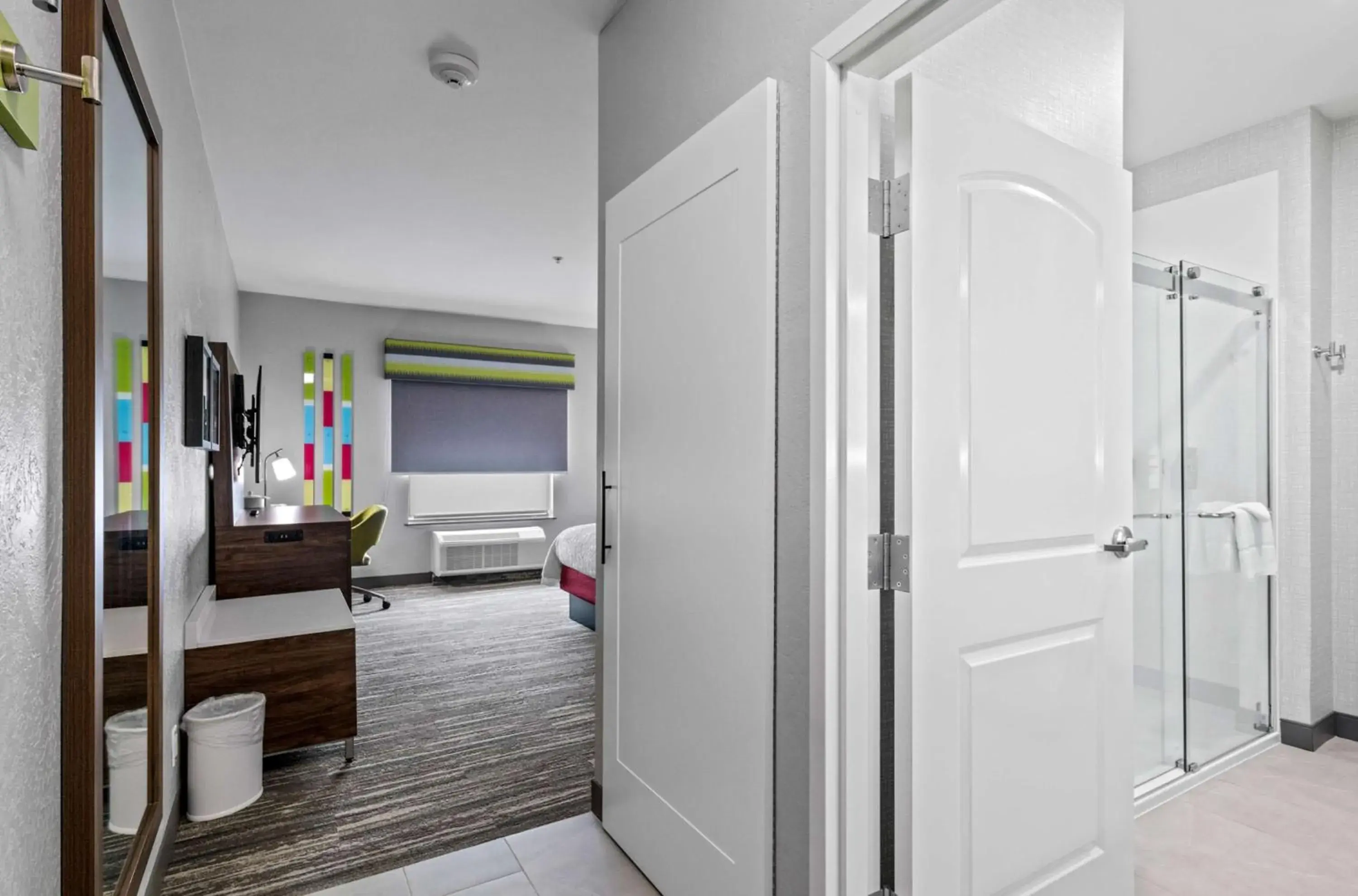 Bedroom, Bed in Hampton Inn & Suites Mount Pleasant Bedroom, Bed in Hampton Inn & Suites Mount Pleasant